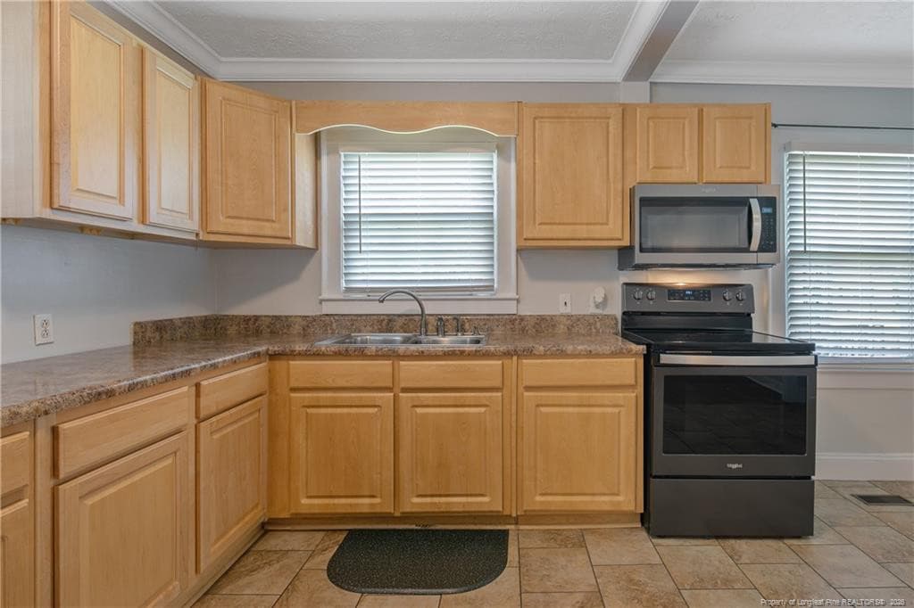 Photo 16 - 219 Marshall Road, Fayetteville, NC 28303, Fayetteville