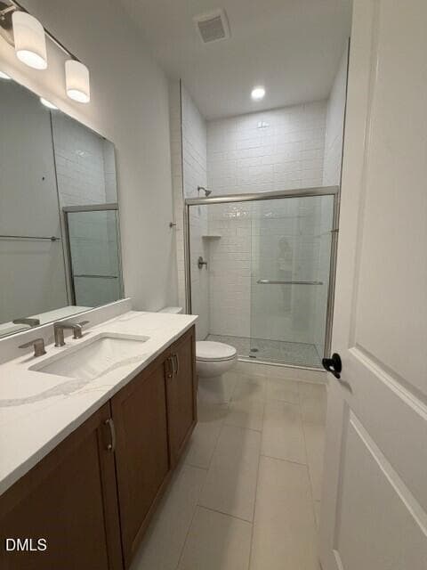 98 guest bath - 252 Mugby Road #98, Raleigh, NC 27604, Raleigh
