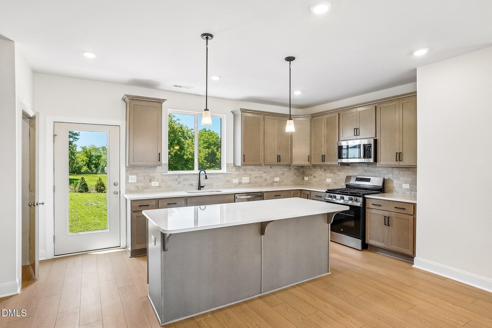 Yadkin - MTR 12 - 11-web-or-mls-135 Midt - 135 Midtown Rows Way, Fuquay Varina, NC 27526, Fuquay Varina
