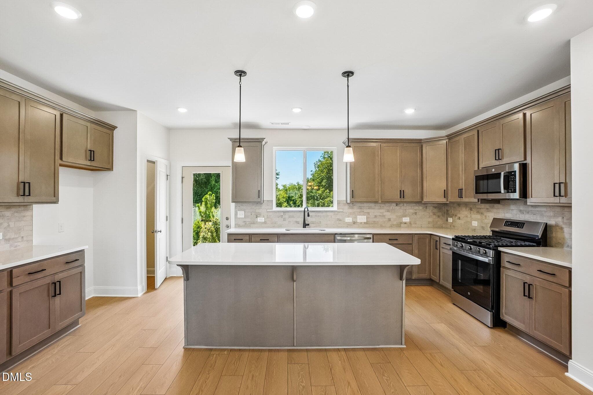 Yadkin - MTR 12 - 12-web-or-mls-135 Midt - 135 Midtown Rows Way, Fuquay Varina, NC 27526, Fuquay Varina