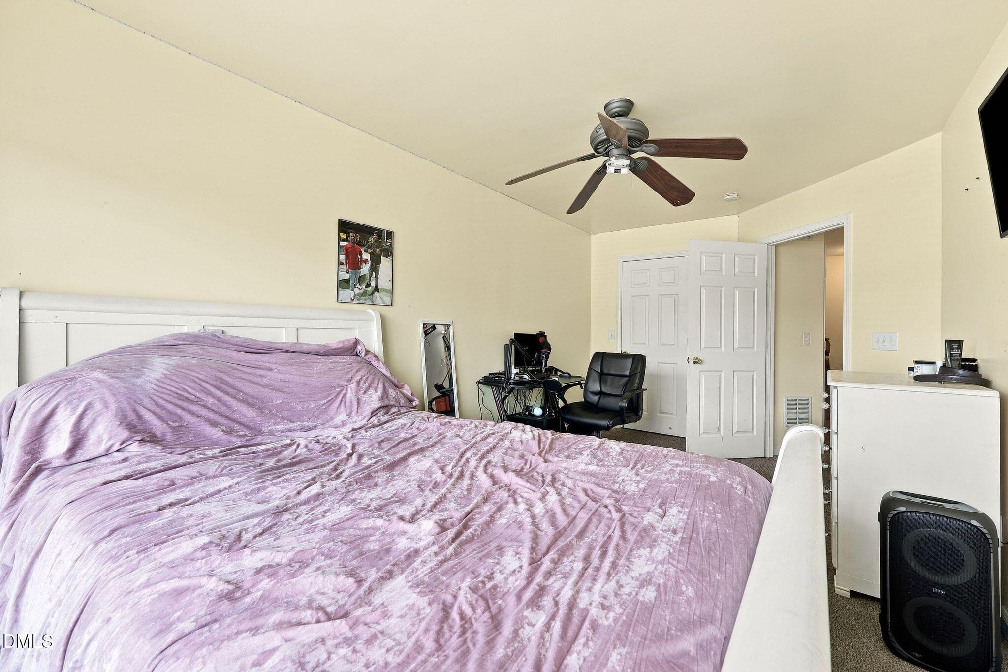 27-web-or-mls-IMG_0174 - 8640 Neuse Landing Lane 105, Raleigh, NC 27616, Raleigh