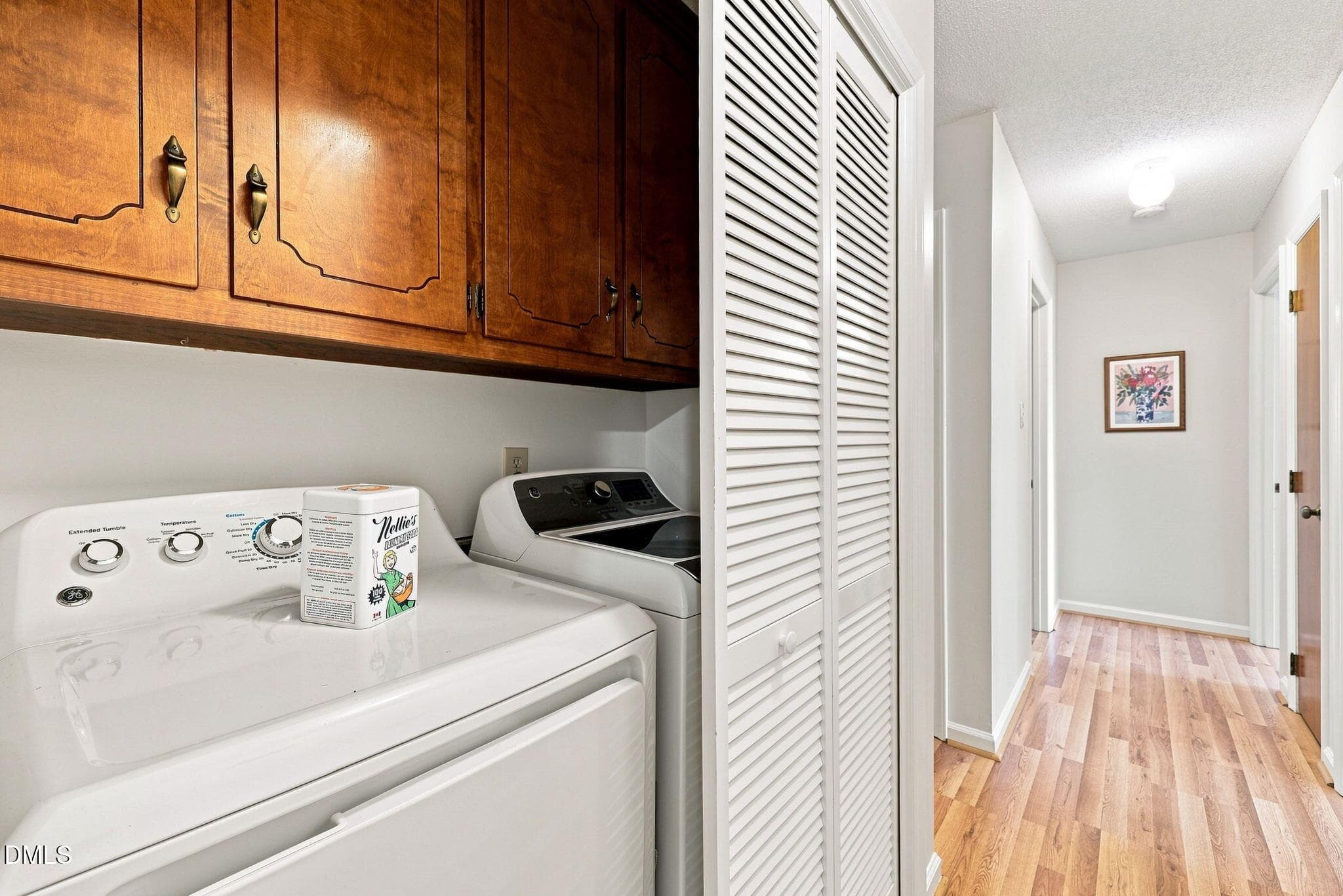 Laundry - 7825 Country Knoll Road, Bahama, NC 27503, Bahama