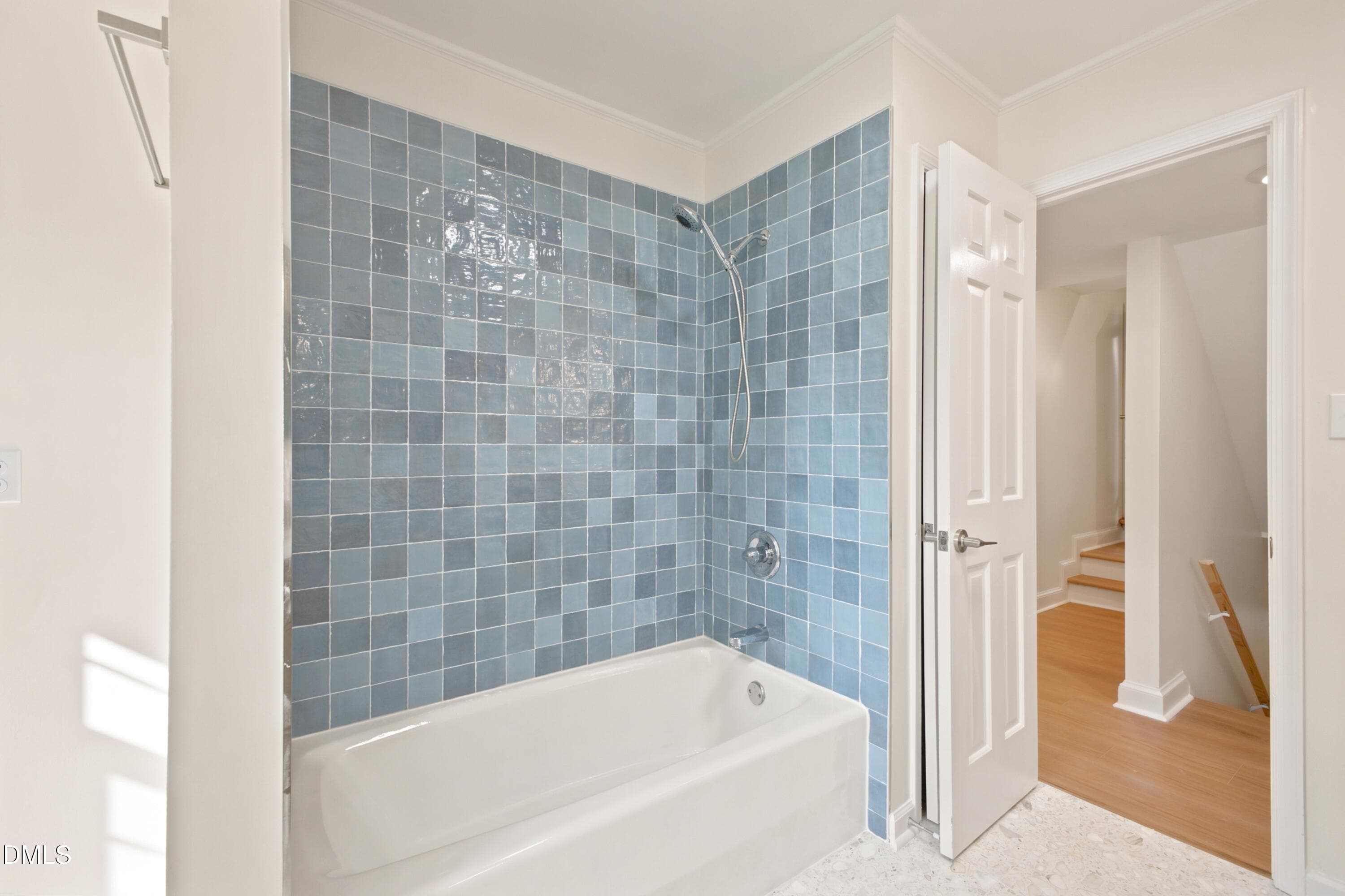 Shared Full Bath - 2113 Port Royal Road, Raleigh, NC 27609, Raleigh