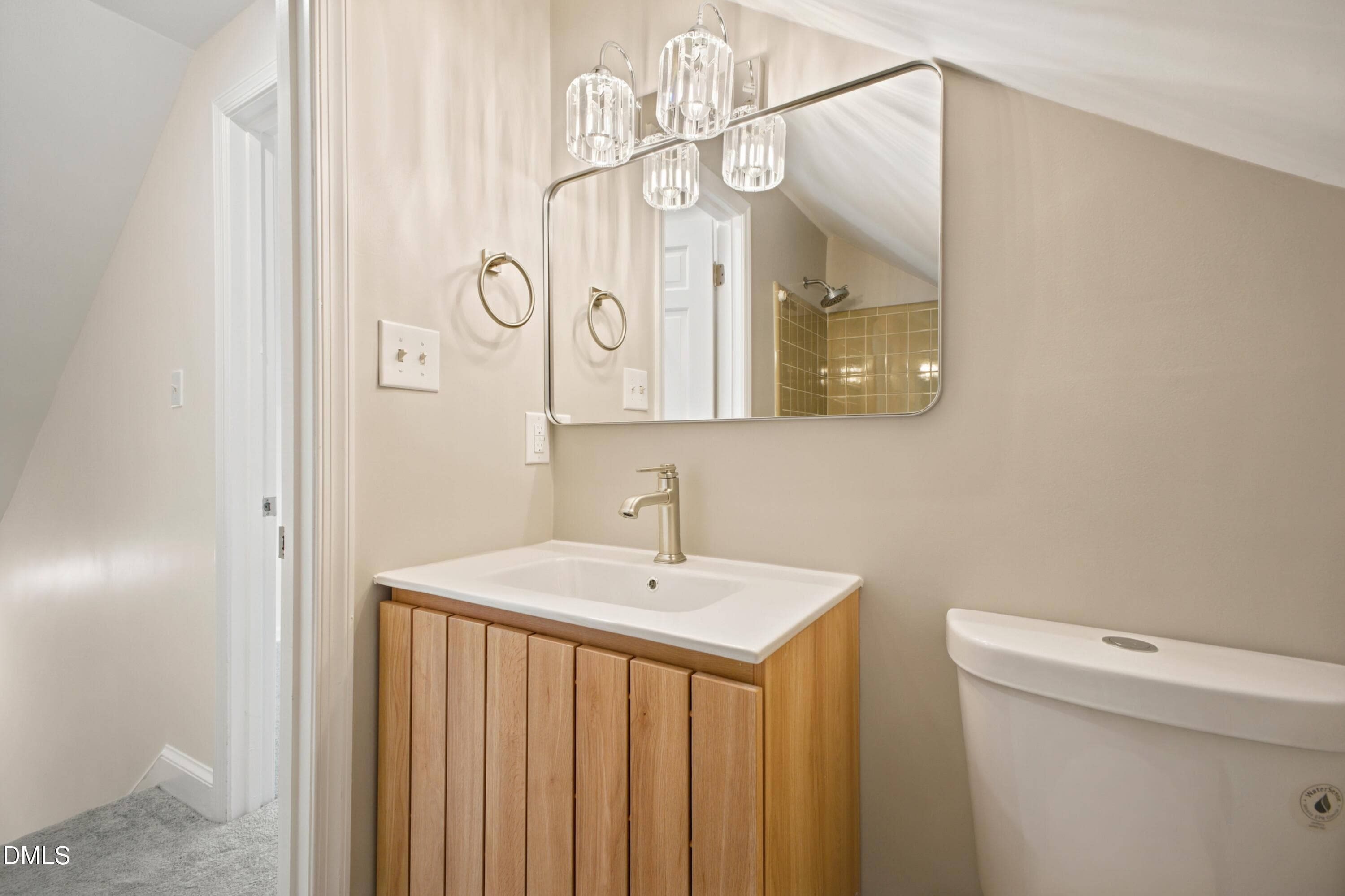 Third Floor Full Bath - 2113 Port Royal Road, Raleigh, NC 27609, Raleigh