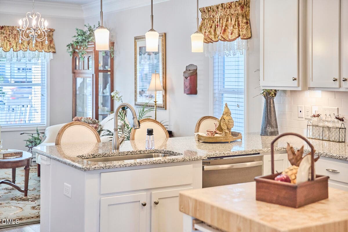 052 - 1237 Brown Velvet Lane, Apex, NC 27523