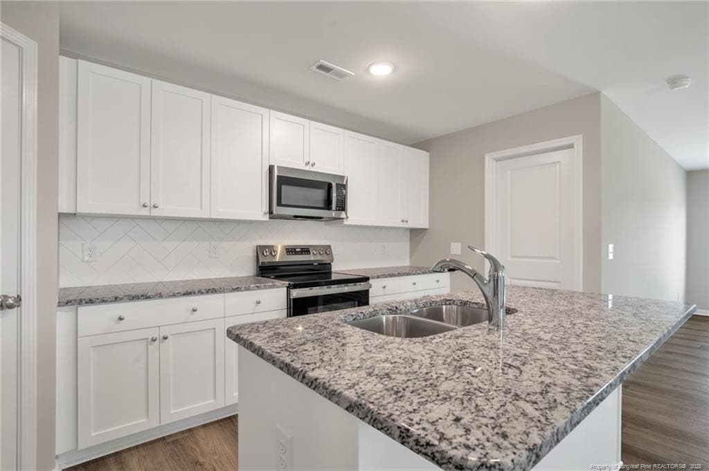 Photo 11 - 8 W Emily Gardens Drive, Selma, NC 27576