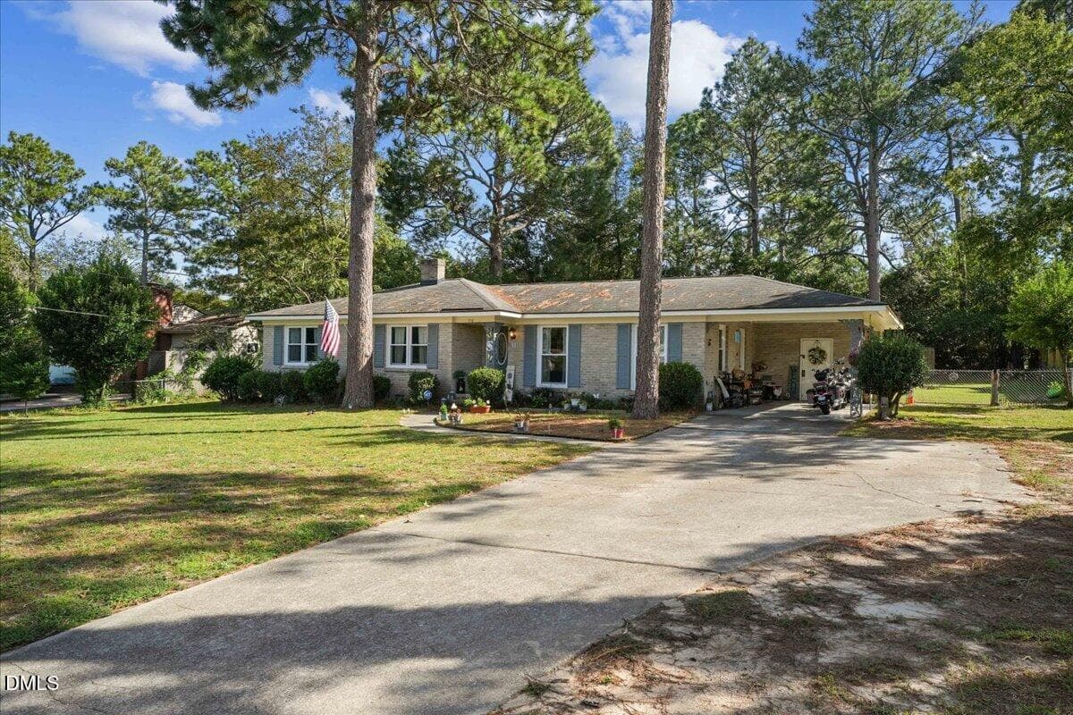716 Shortridge Rd - 716 Shortridge Road, Fayetteville, NC 28303, Fayetteville