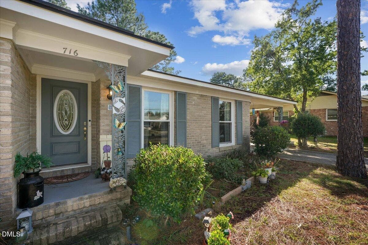 716 Shortridge Rd - 716 Shortridge Road, Fayetteville, NC 28303, Fayetteville