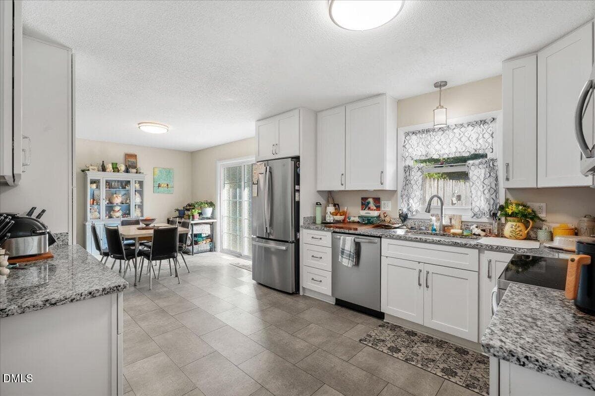 716 Shortridge Rd - 716 Shortridge Road, Fayetteville, NC 28303, Fayetteville