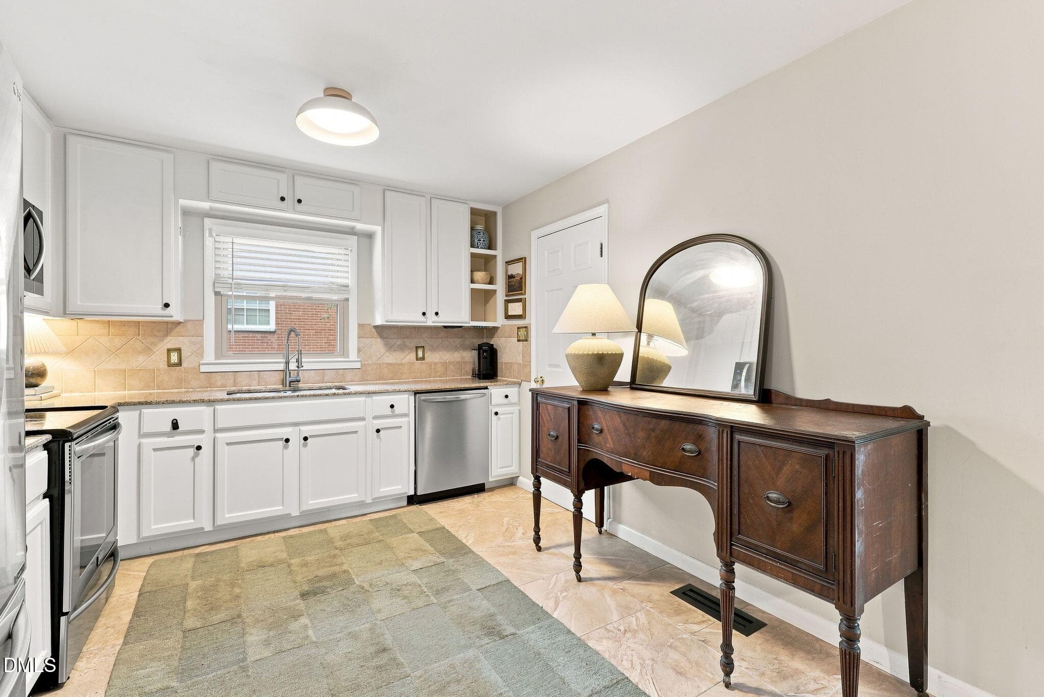 13-web-or-mls-IMG_7509 - 913 Greenwich Street, Raleigh, NC 27610, Raleigh