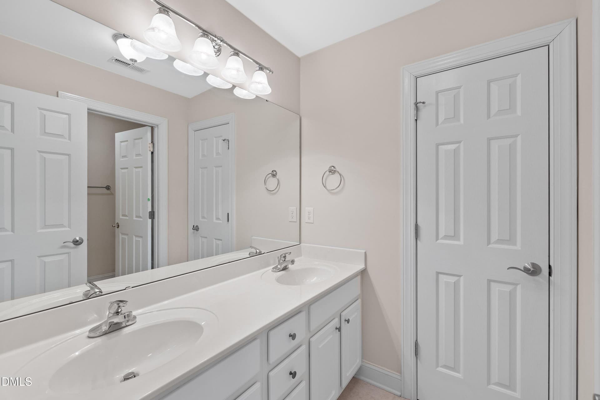 Upstairs Bathroom - 613 Cresstar Drive, Rolesville, NC 27571