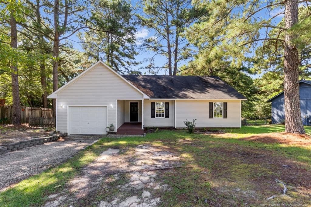Photo 2 - 861 Danish Drive, Fayetteville, NC 28303, Fayetteville