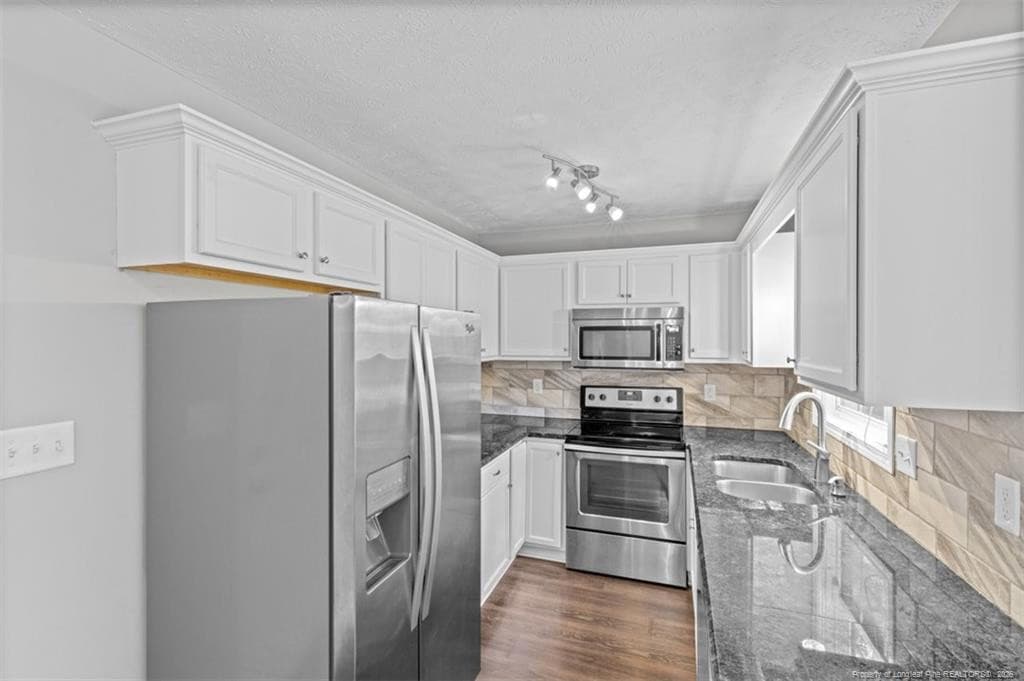 Photo 4 - 861 Danish Drive, Fayetteville, NC 28303, Fayetteville