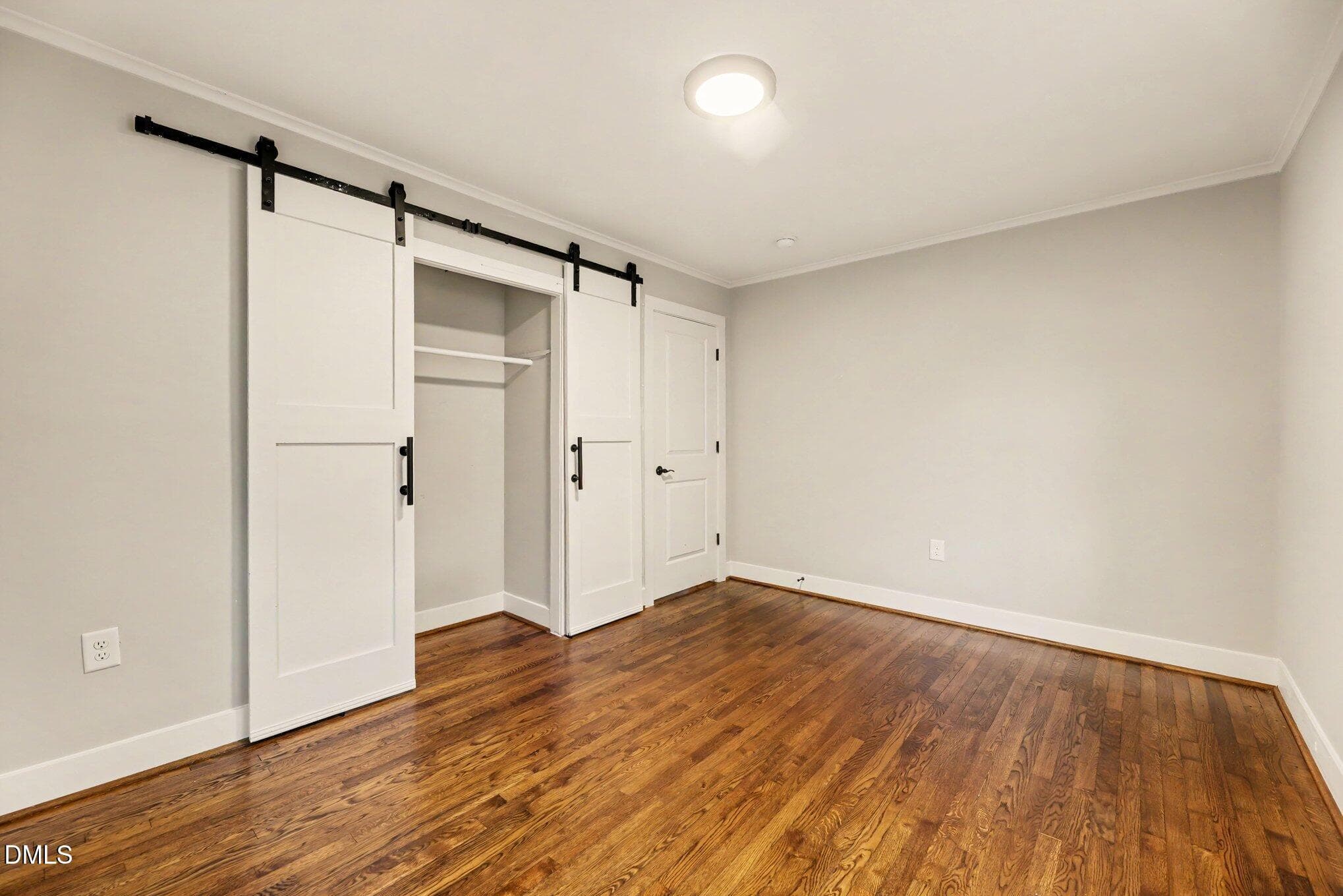011_file_4725 - 2111 Milburnie Road, Raleigh, NC 27610