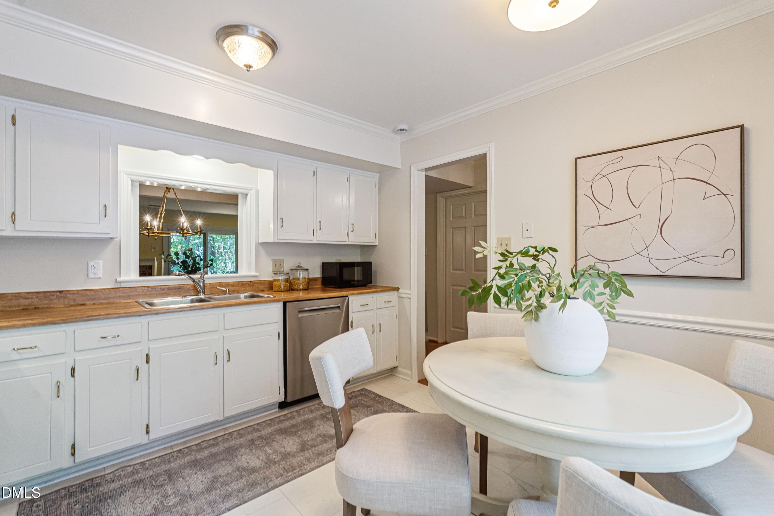 virtual-tour-160449-photo-17890768556715 - 1523 Woodcroft Drive, Raleigh, NC 27609, Raleigh