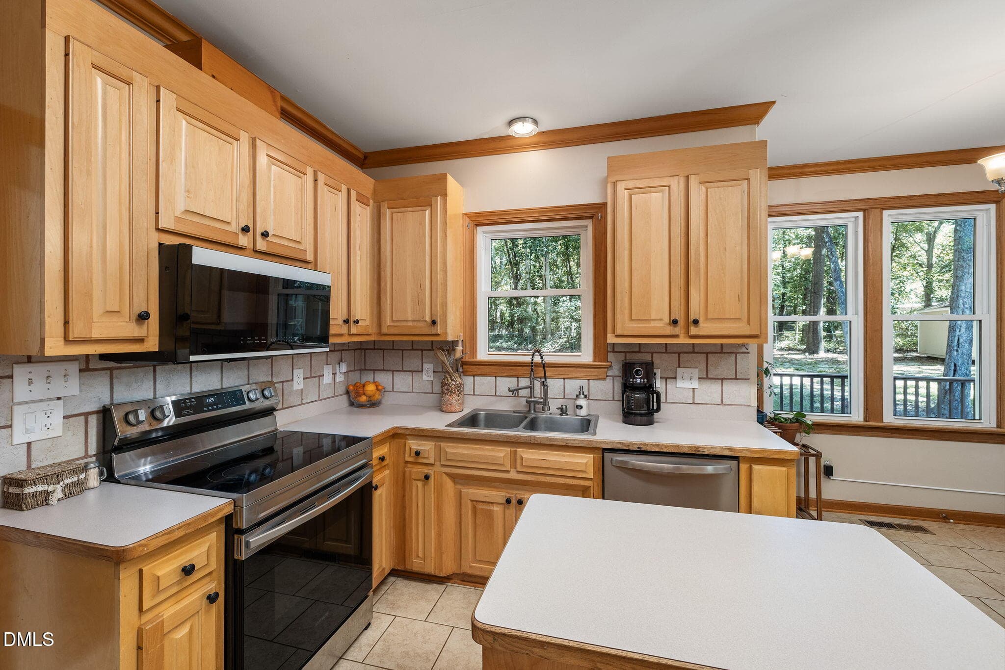 19-web-or-mls-DX3A1761-2 - 4700 Lord Nelson Drive, Raleigh, NC 27610, Raleigh