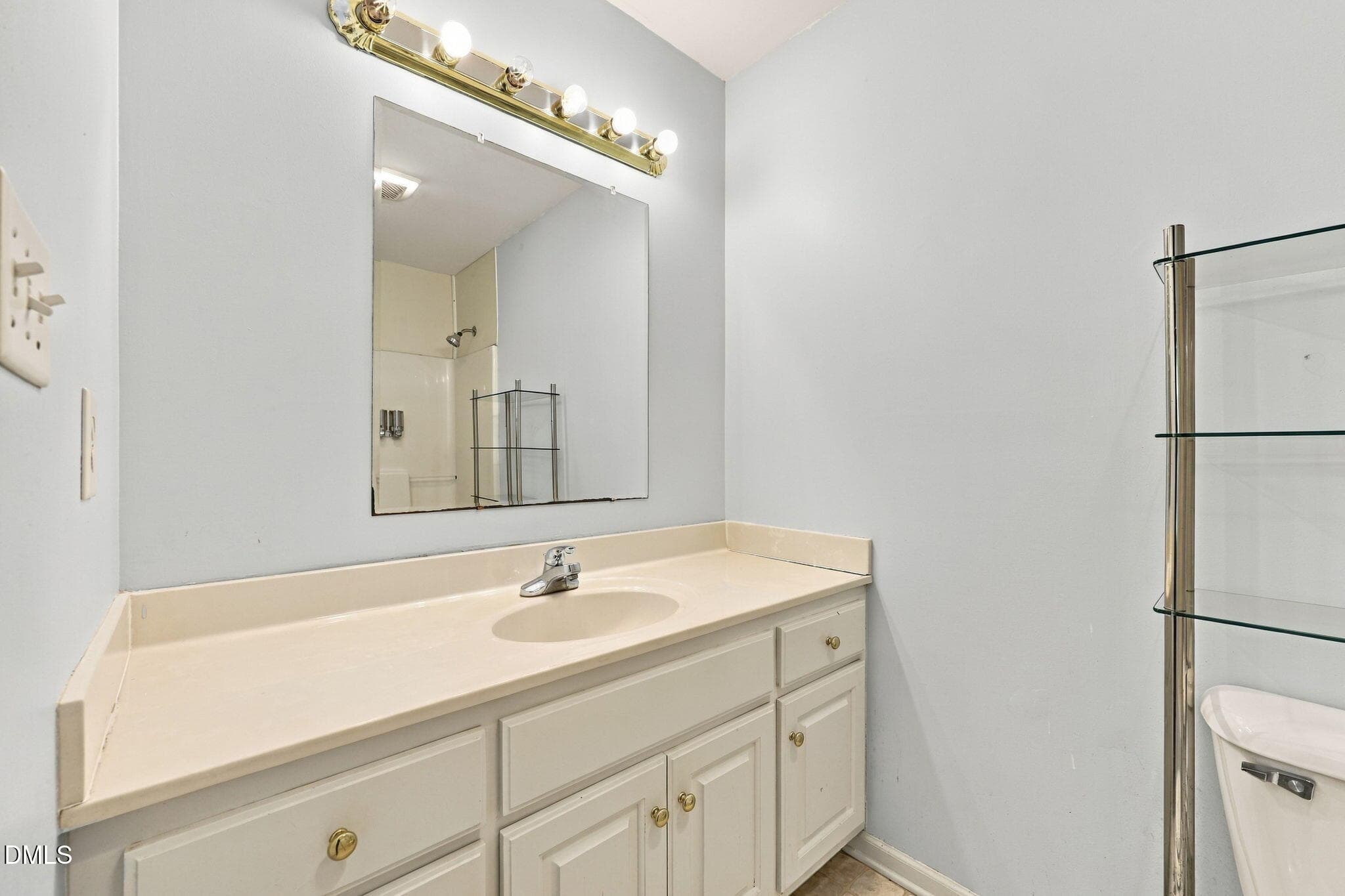 24-web-or-mls-IMG_7538 - 615 N 4th Street, Mebane, NC 27302, Mebane