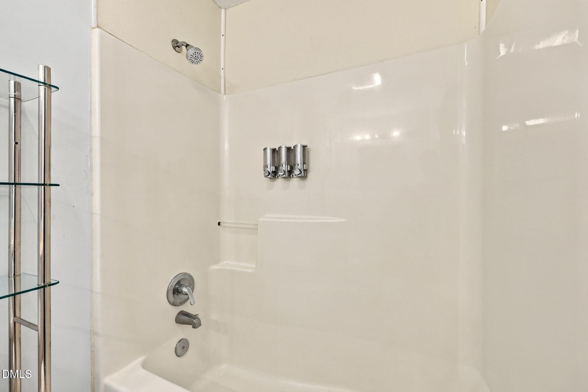 25-web-or-mls-IMG_7541 - 615 N 4th Street, Mebane, NC 27302