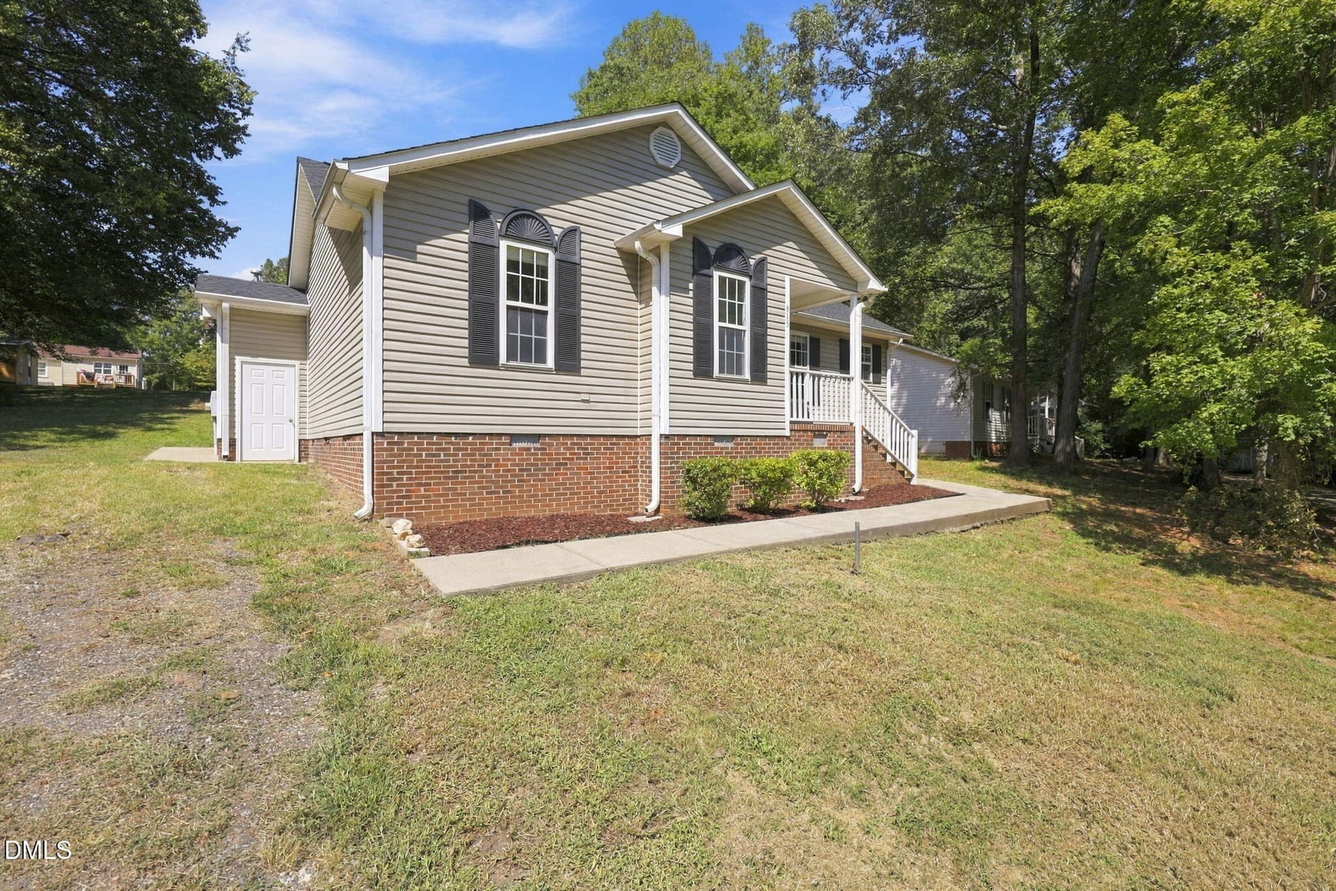 5-web-or-mls-IMG_7561 - 615 N 4th Street, Mebane, NC 27302