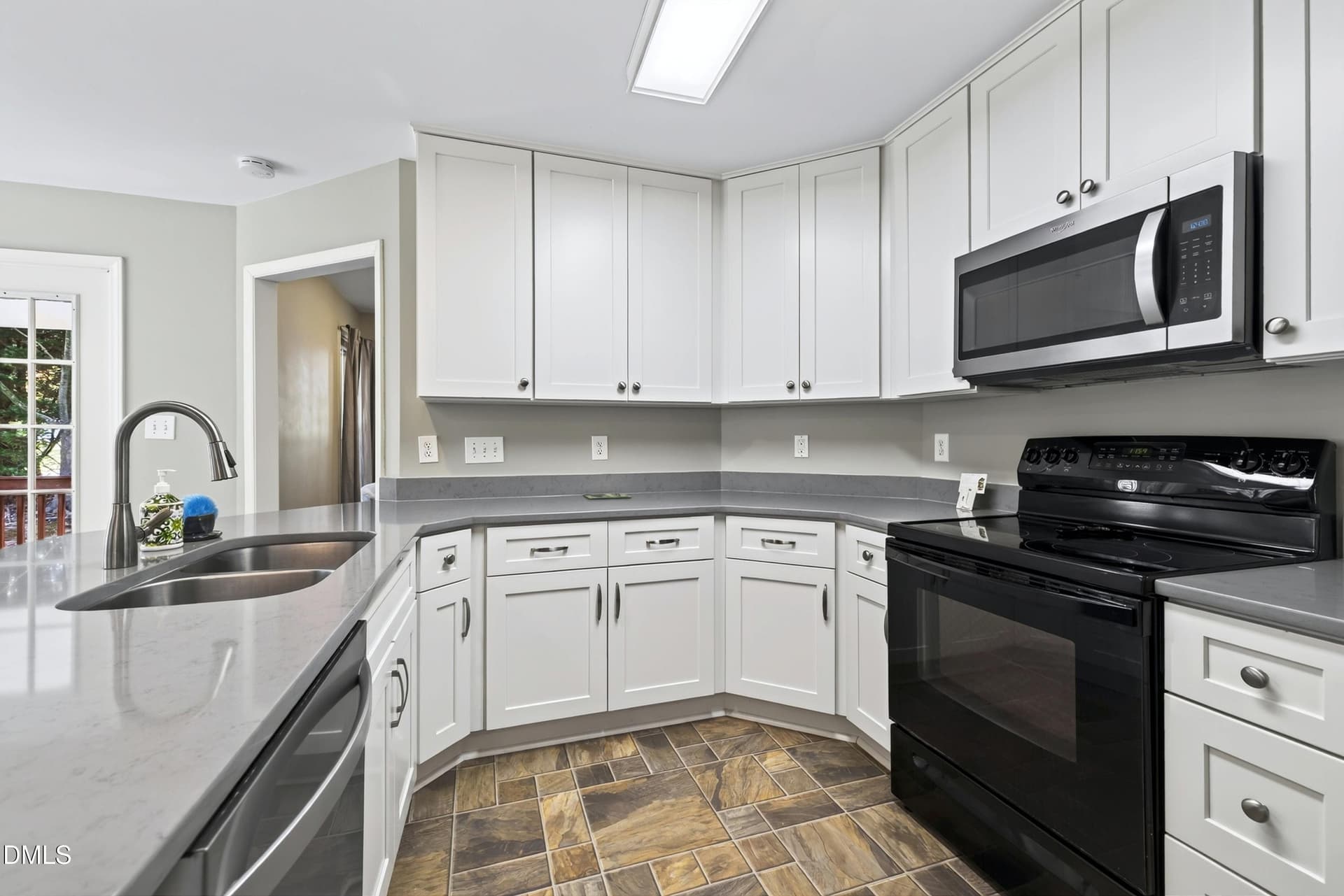 Kitchen - 2312 Maplegreen Lane, Apex, NC 27502