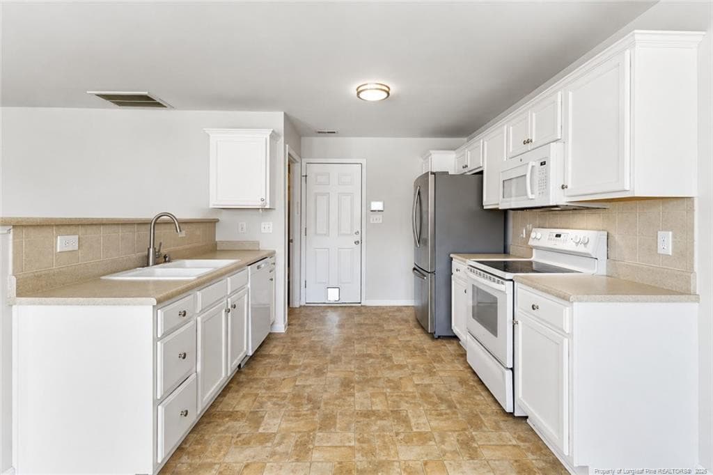 Photo 8 - 120 Turkey Oak Circle, Bunnlevel, NC 28323