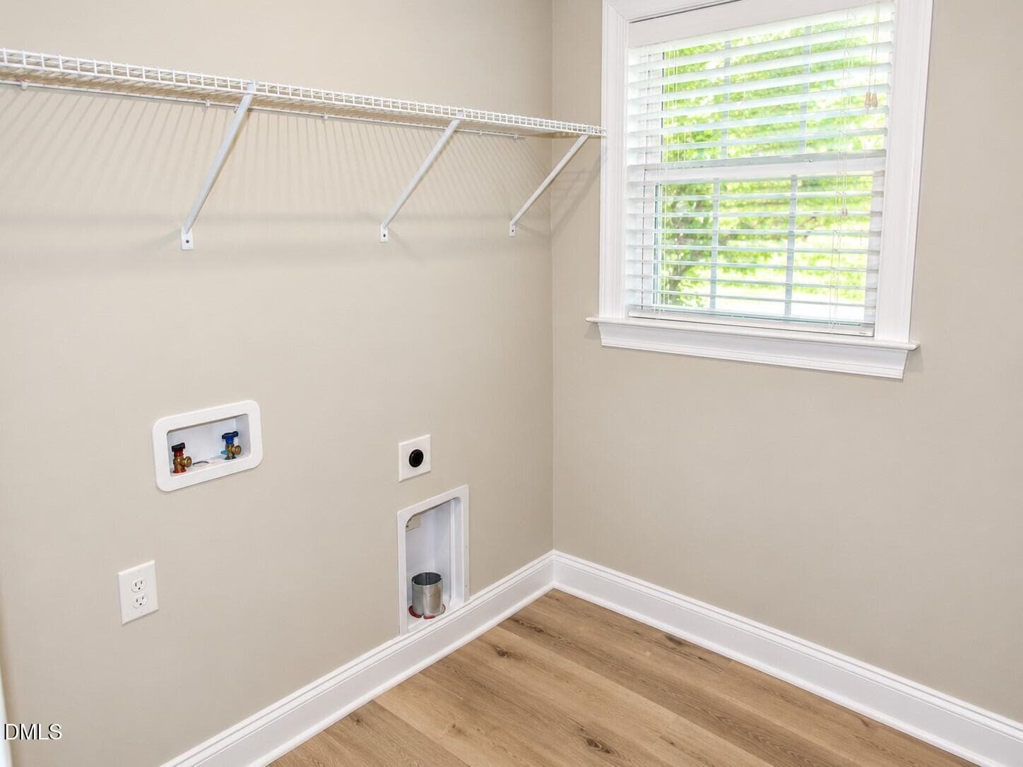 Laundry - 104 Woodbine Drive, Louisburg, NC 27549, Louisburg