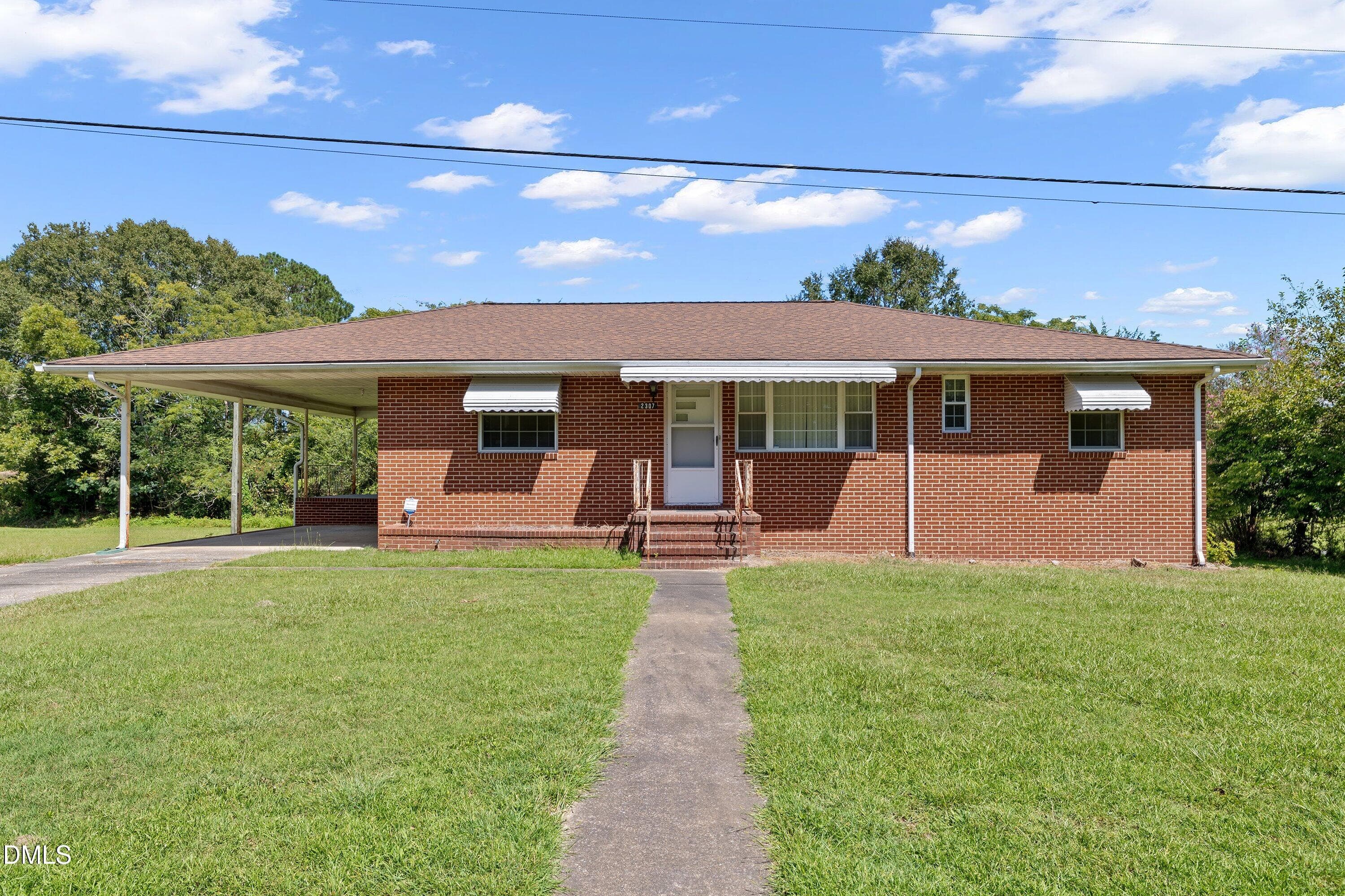Front pic 1 - 2307 Us 70-a E, Pine Level, NC 27568