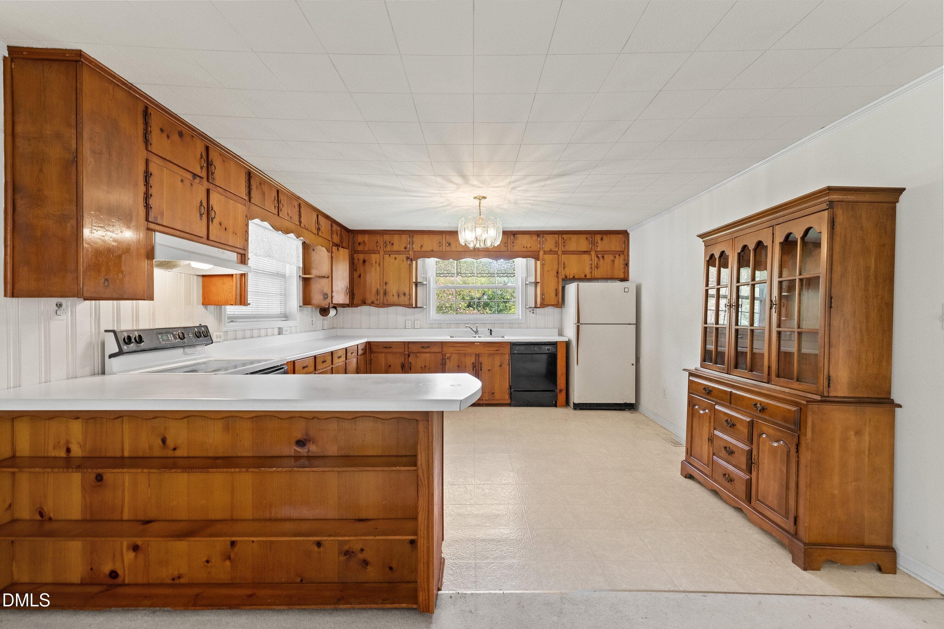 Kitchen pic 1 - 2307 Us 70-a E, Pine Level, NC 27568