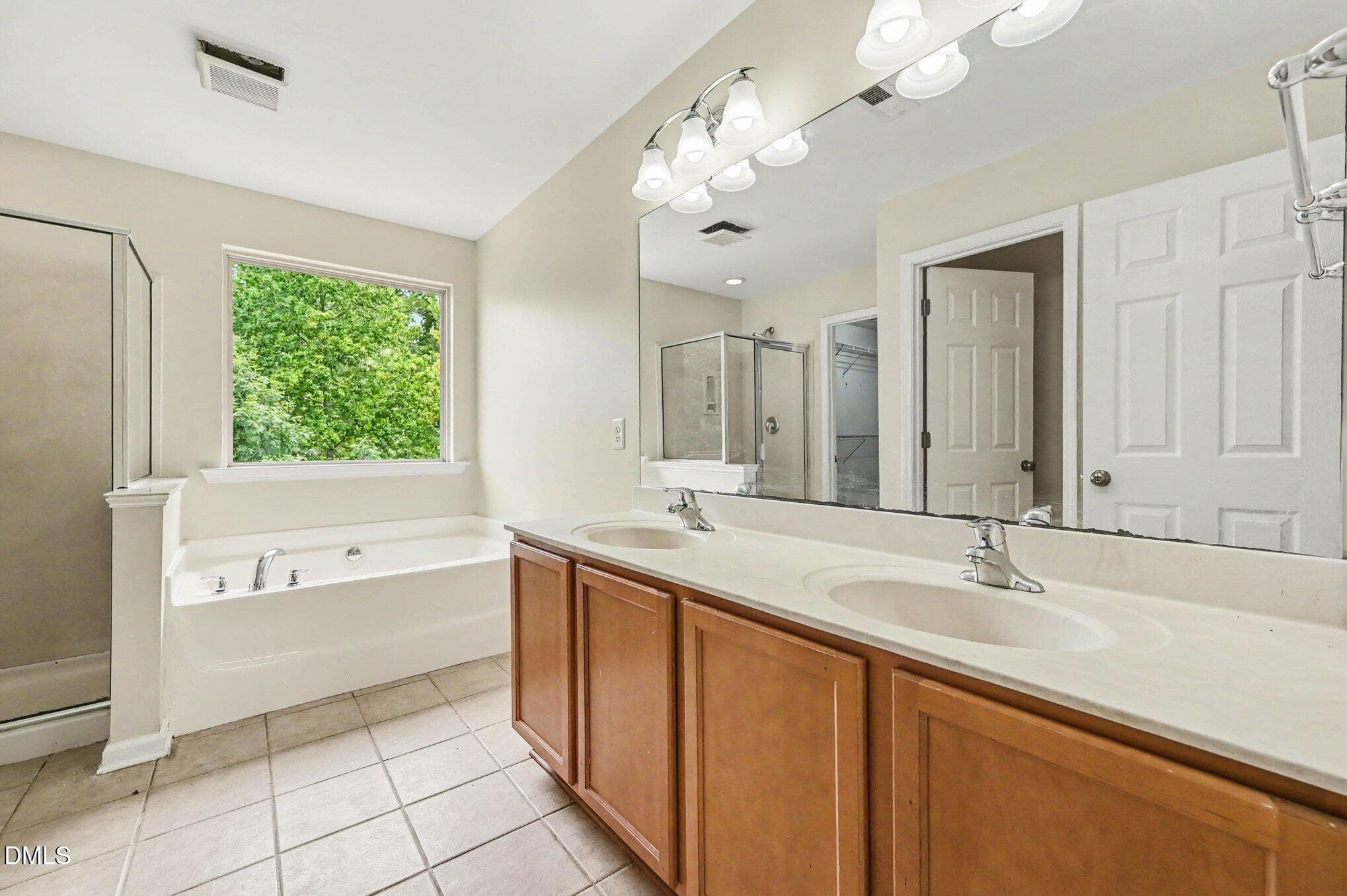 026_file_6650 - 14 Brightfield Lane, Durham, NC 27712, Durham