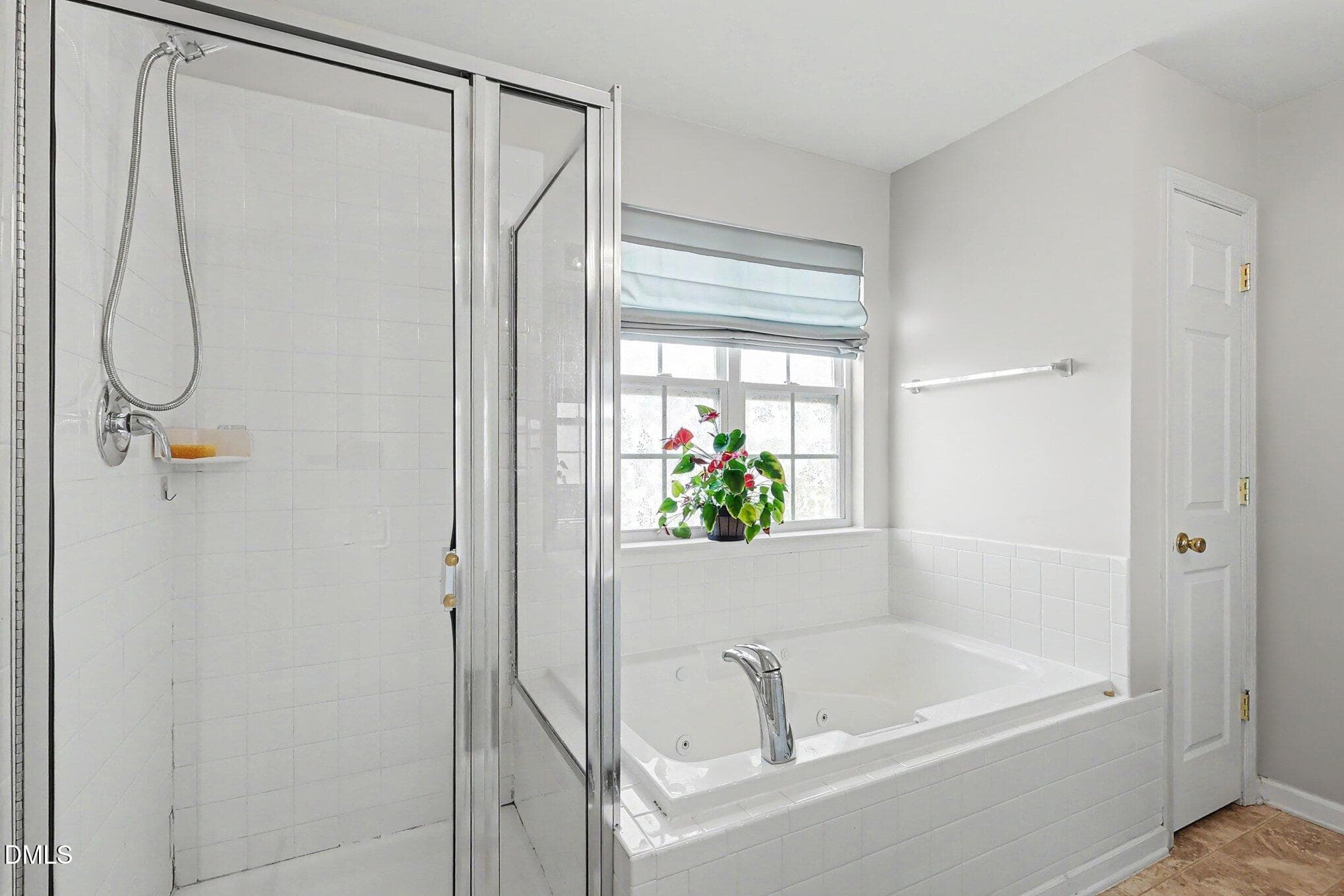 024_file_7995 - 8600 Neuse Landing Lane, Raleigh, NC 27616, Raleigh
