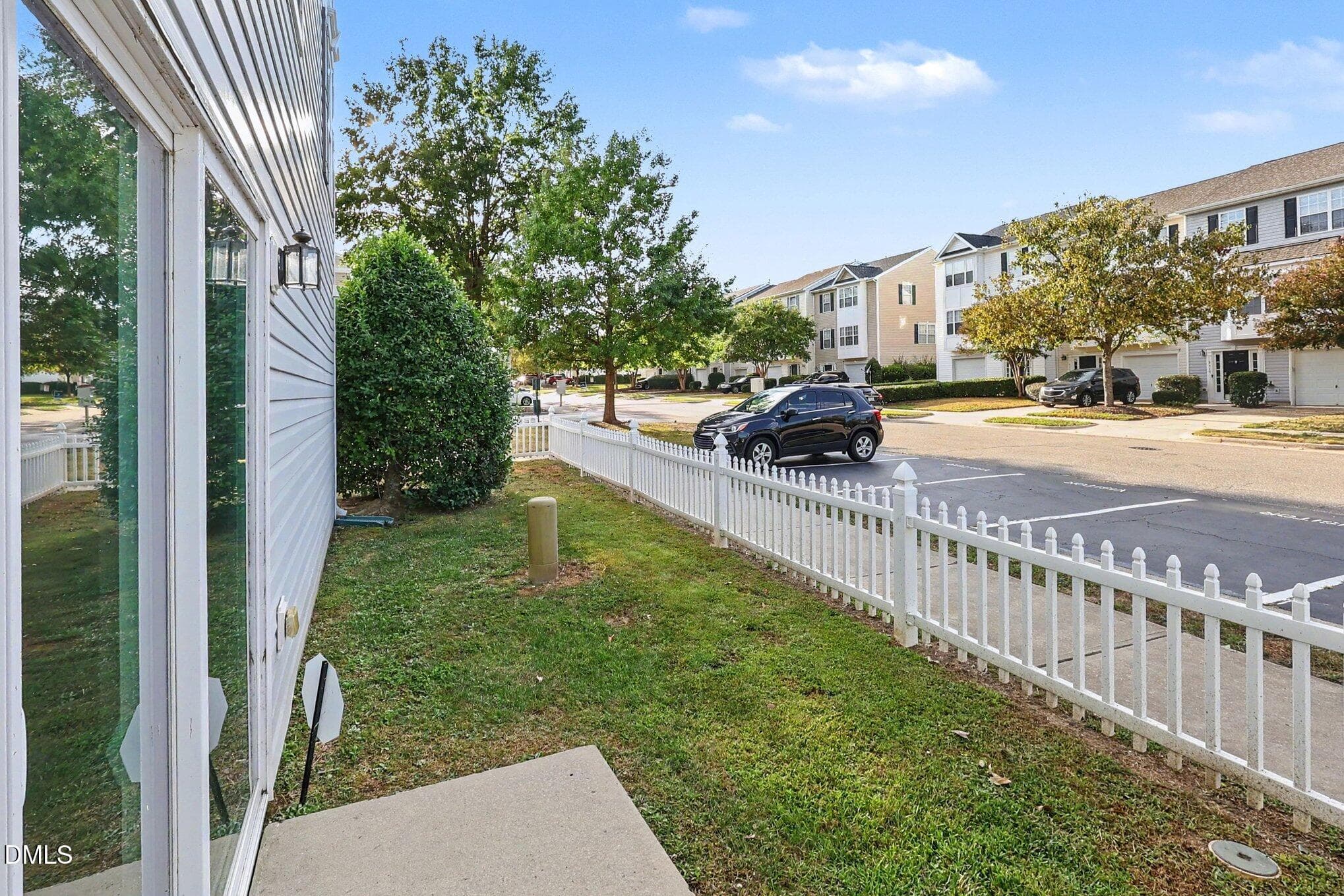 027_file_1137 - 8600 Neuse Landing Lane, Raleigh, NC 27616, Raleigh