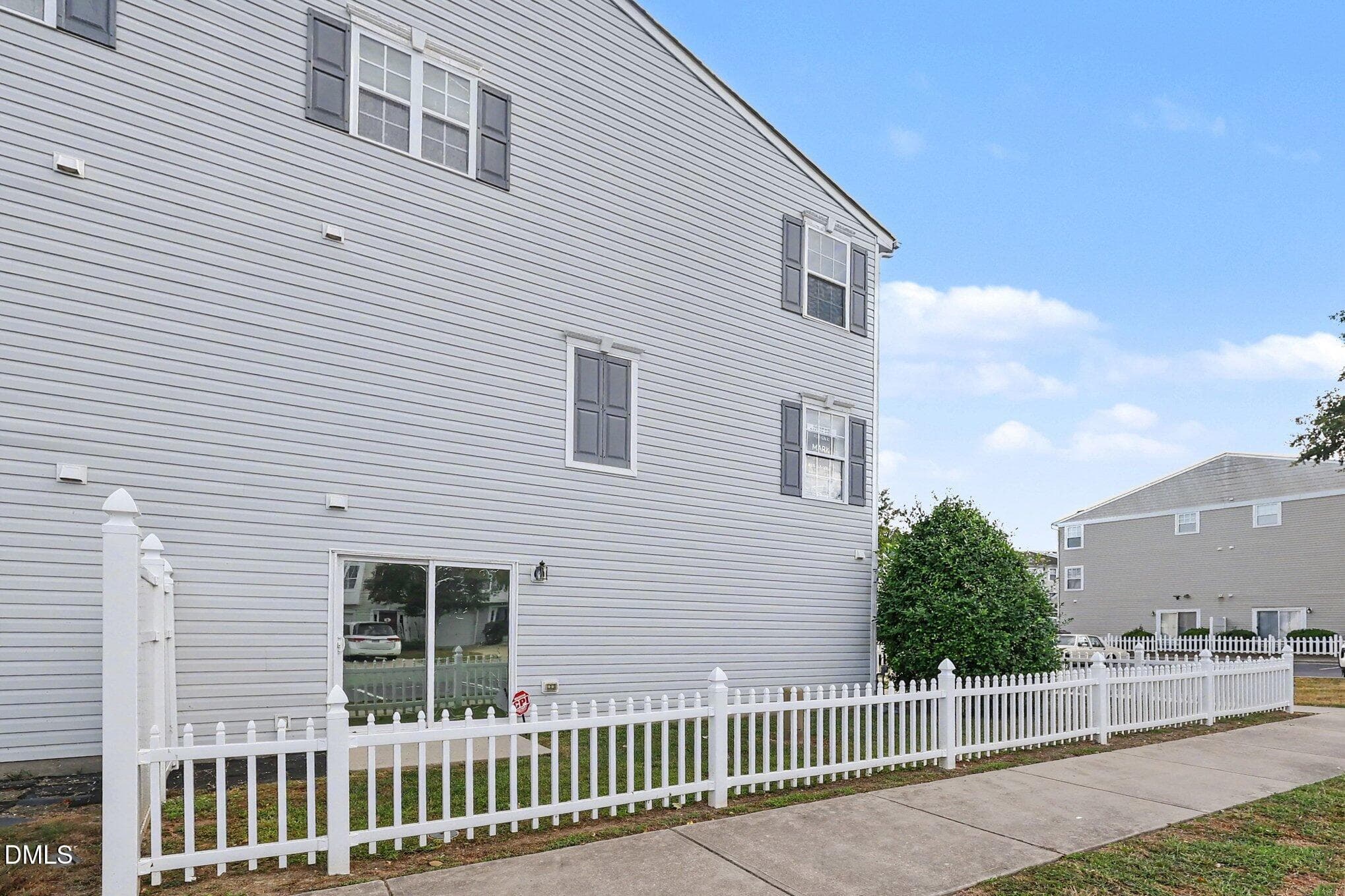 029_file_9361 - 8600 Neuse Landing Lane, Raleigh, NC 27616, Raleigh