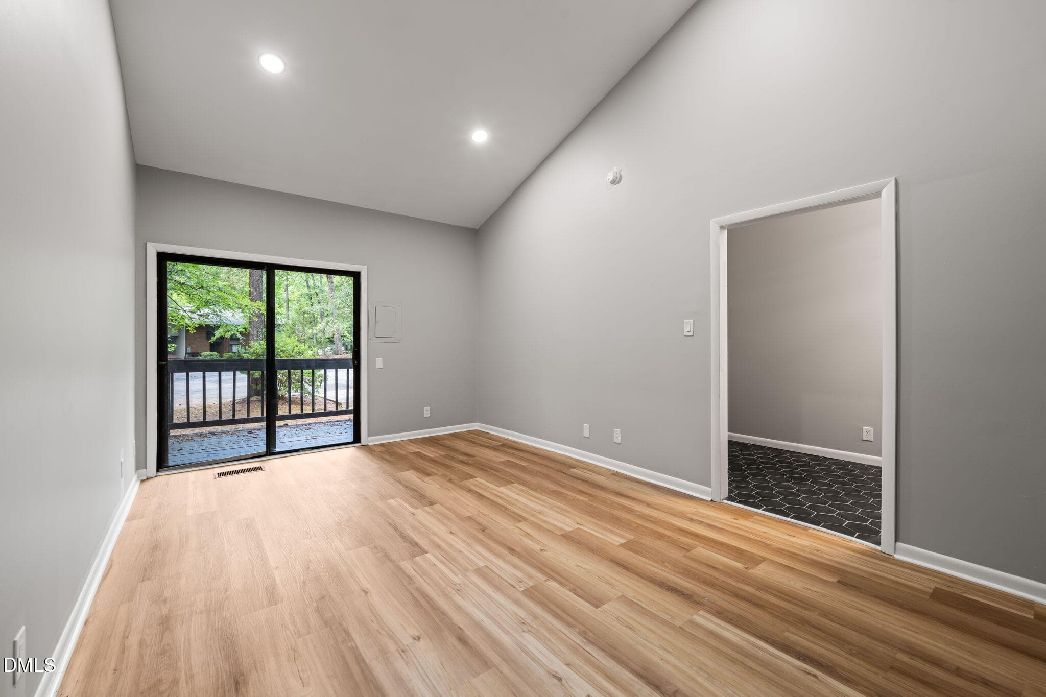 26-web-or-mls-untitled-31 - 710 Constitution Drive 206, Durham, NC 27705