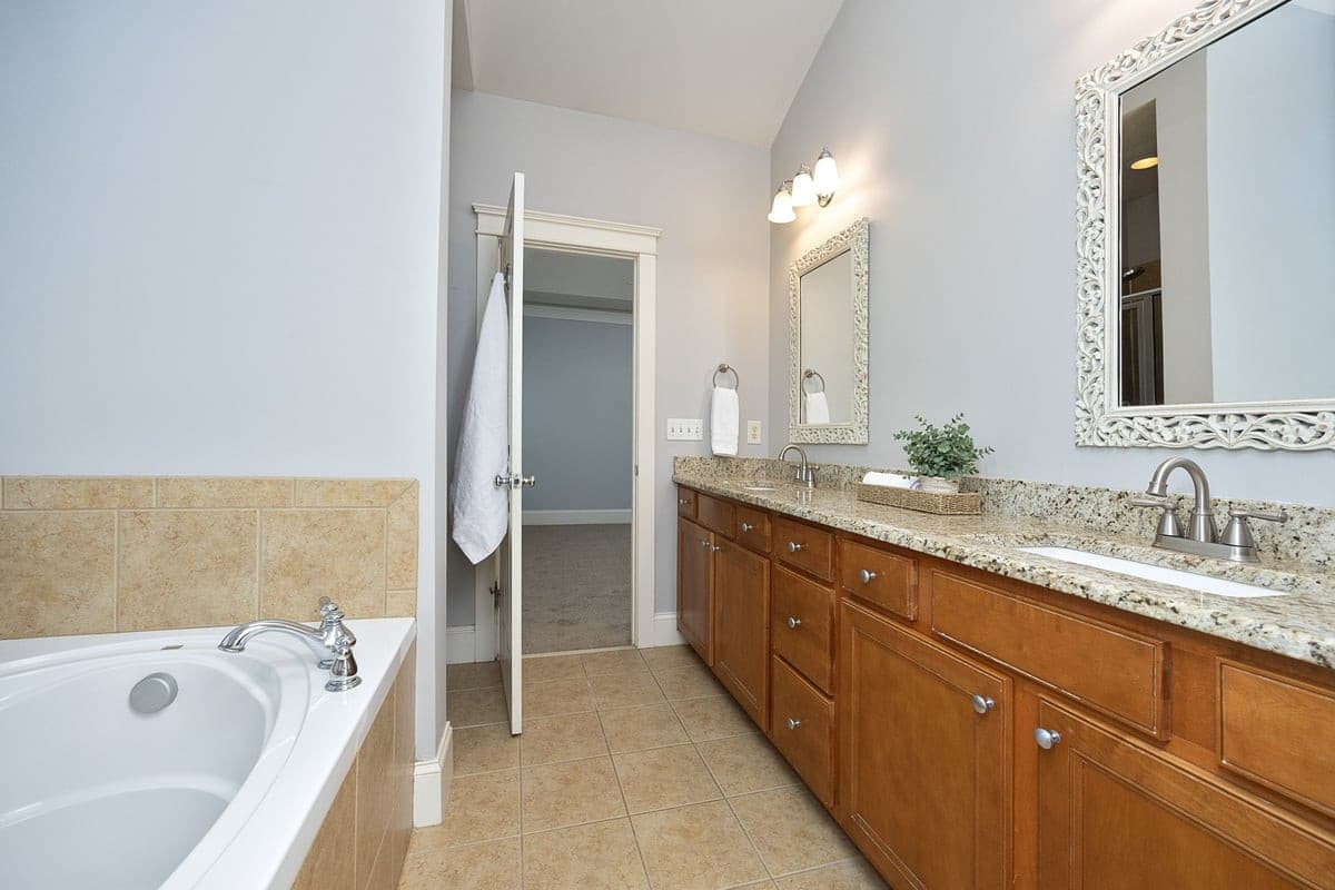 21PrimaryBath.jpg - 440 Edgepine Drive, Holly Springs, NC 27540