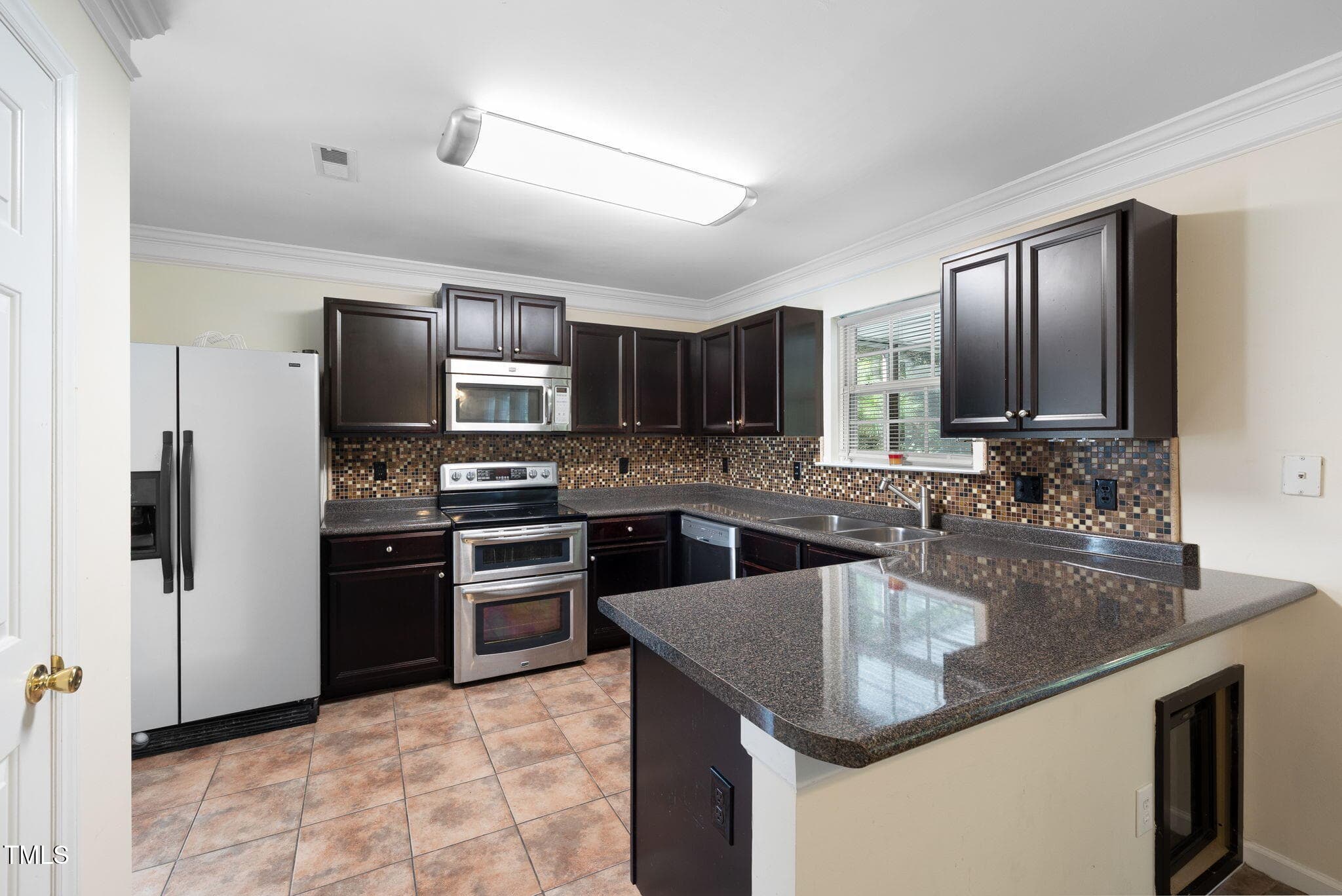 14-web-or-mls-DX3A2815 - 4716 Marathon Lane, Raleigh, NC 27616