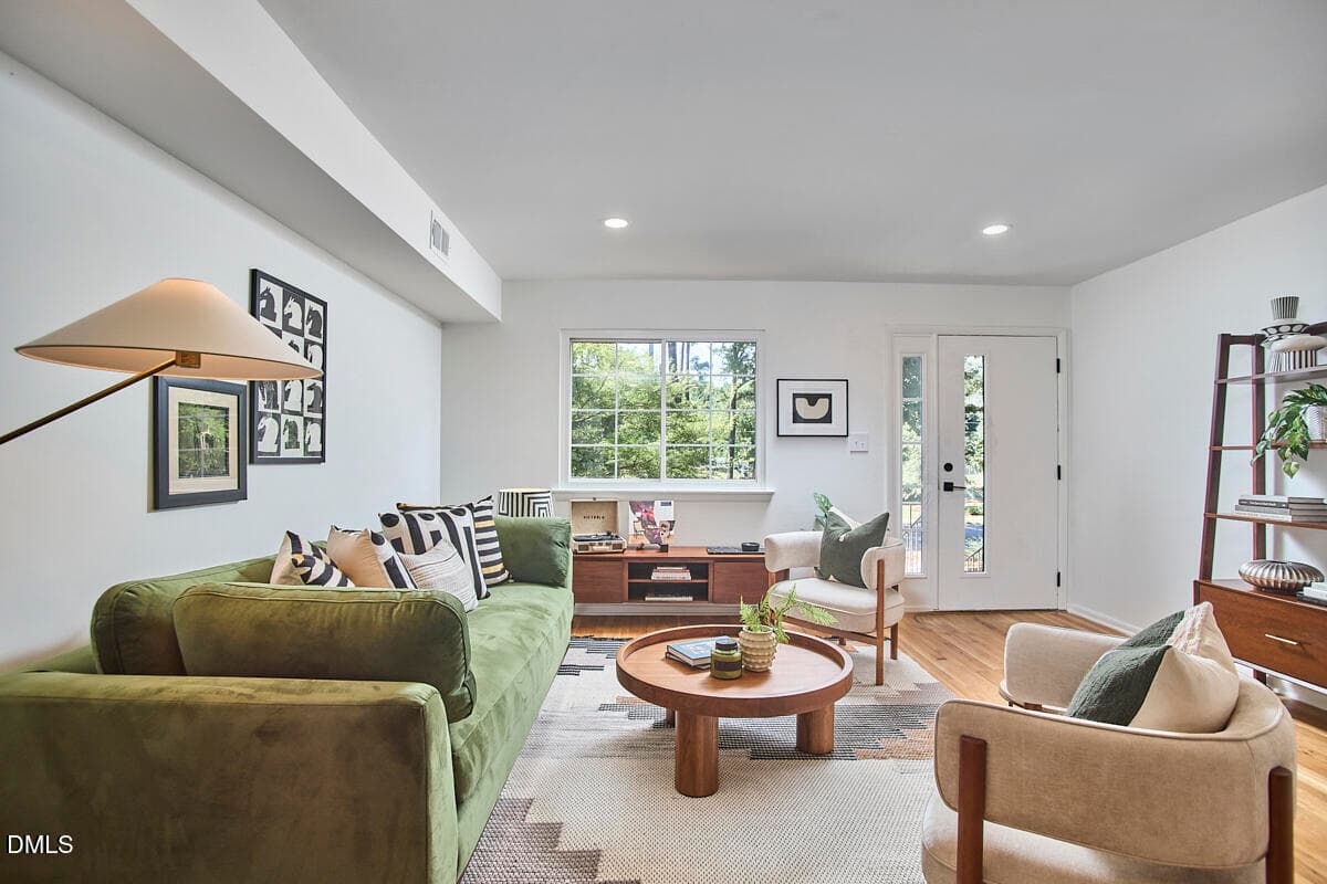 033 - 2600 Noble Road B, Raleigh, NC 27608, Raleigh