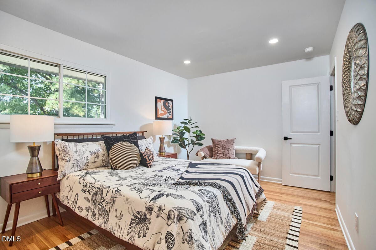 039 - 2600 Noble Road B, Raleigh, NC 27608, Raleigh