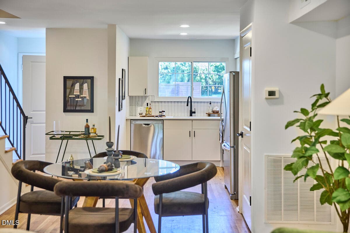 049 - 2600 Noble Road B, Raleigh, NC 27608, Raleigh