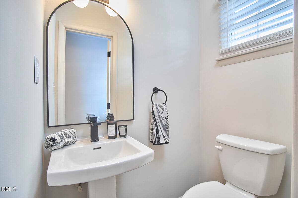 008 - 2600 Noble Road A, Raleigh, NC 27608, Raleigh