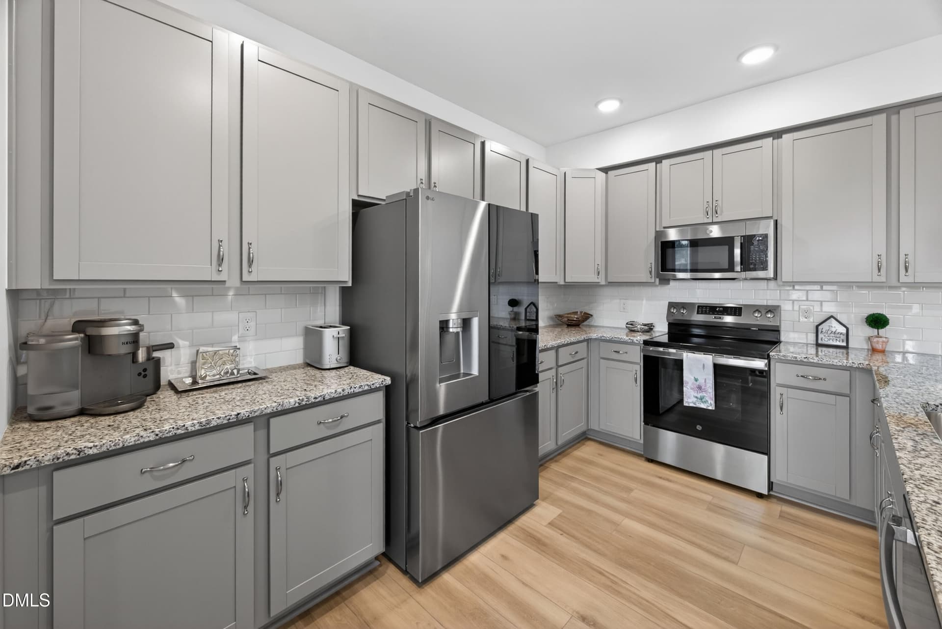 008-property-kitchen - 604 Market Grove Drive 100, Wake Forest, NC 27587