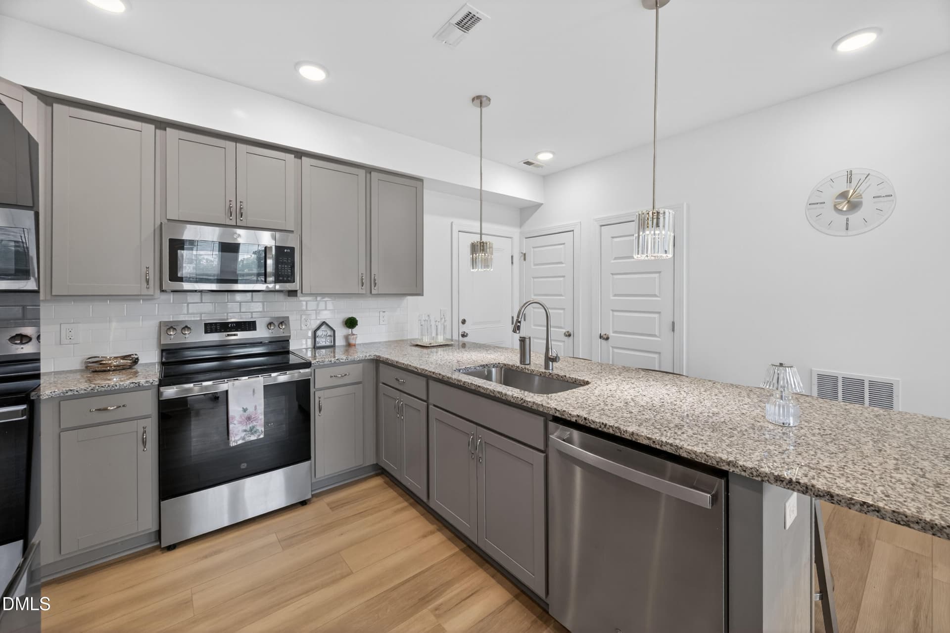 009-property-kitchen - 604 Market Grove Drive 100, Wake Forest, NC 27587