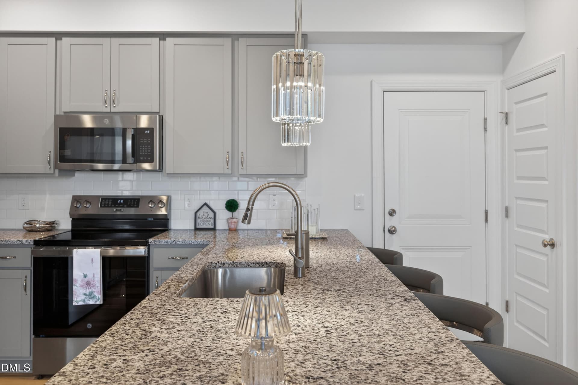 011-property-kitchen - 604 Market Grove Drive 100, Wake Forest, NC 27587