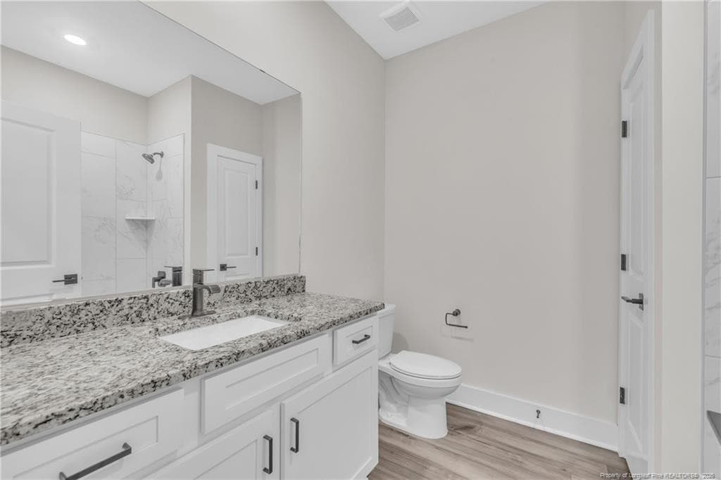 Representative - Guest Bathroom - 44 Teepee Drive, Lillington, NC 27546