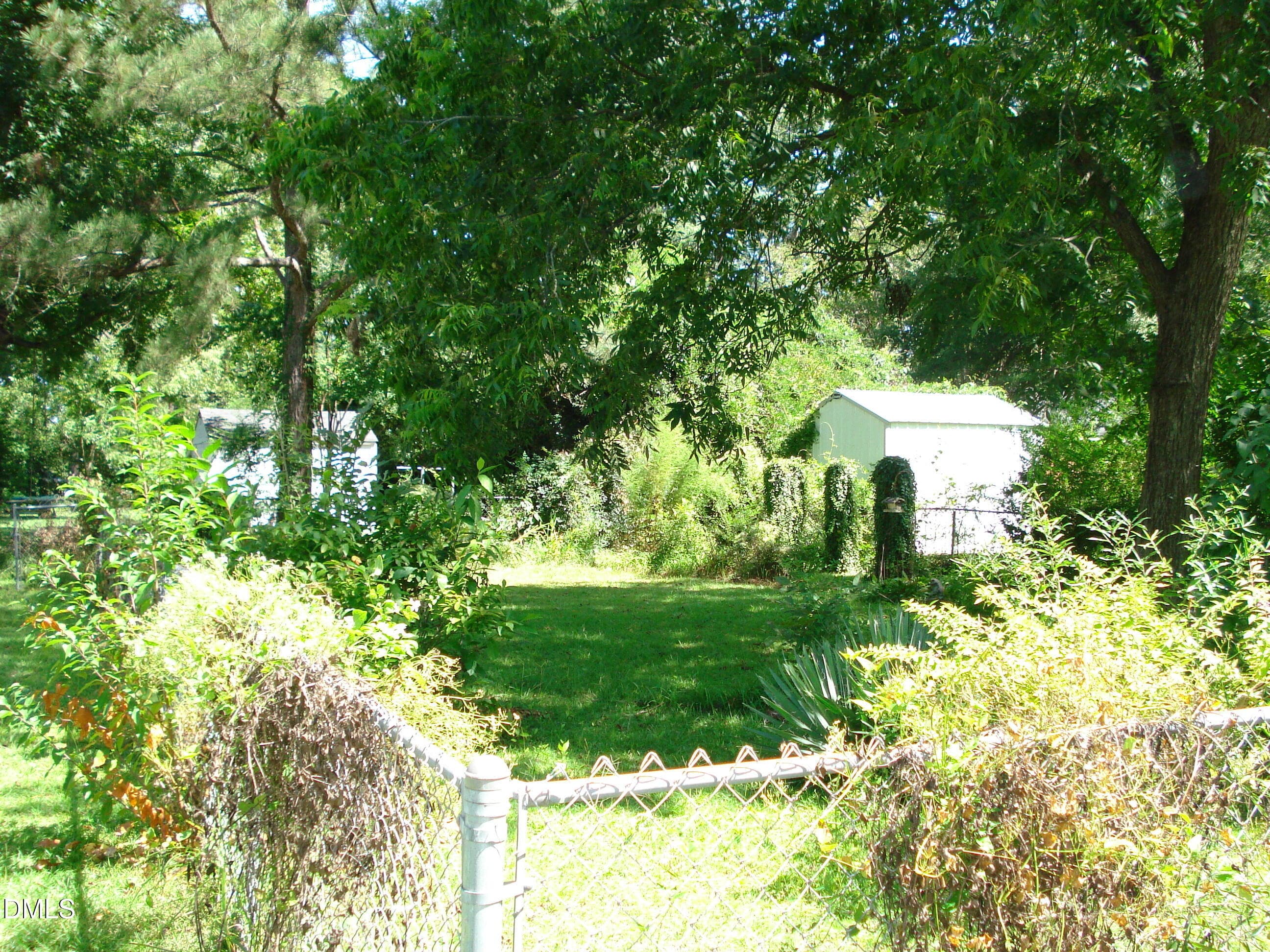 DSC09814 - 700 N Raiford Street, Selma, NC 27576