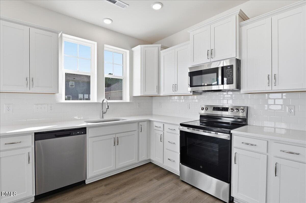 10-RAL_SydneyCreek _Cabernet_1561BriarBr - 1516 Briar Brook Lane, Zebulon, NC 27597