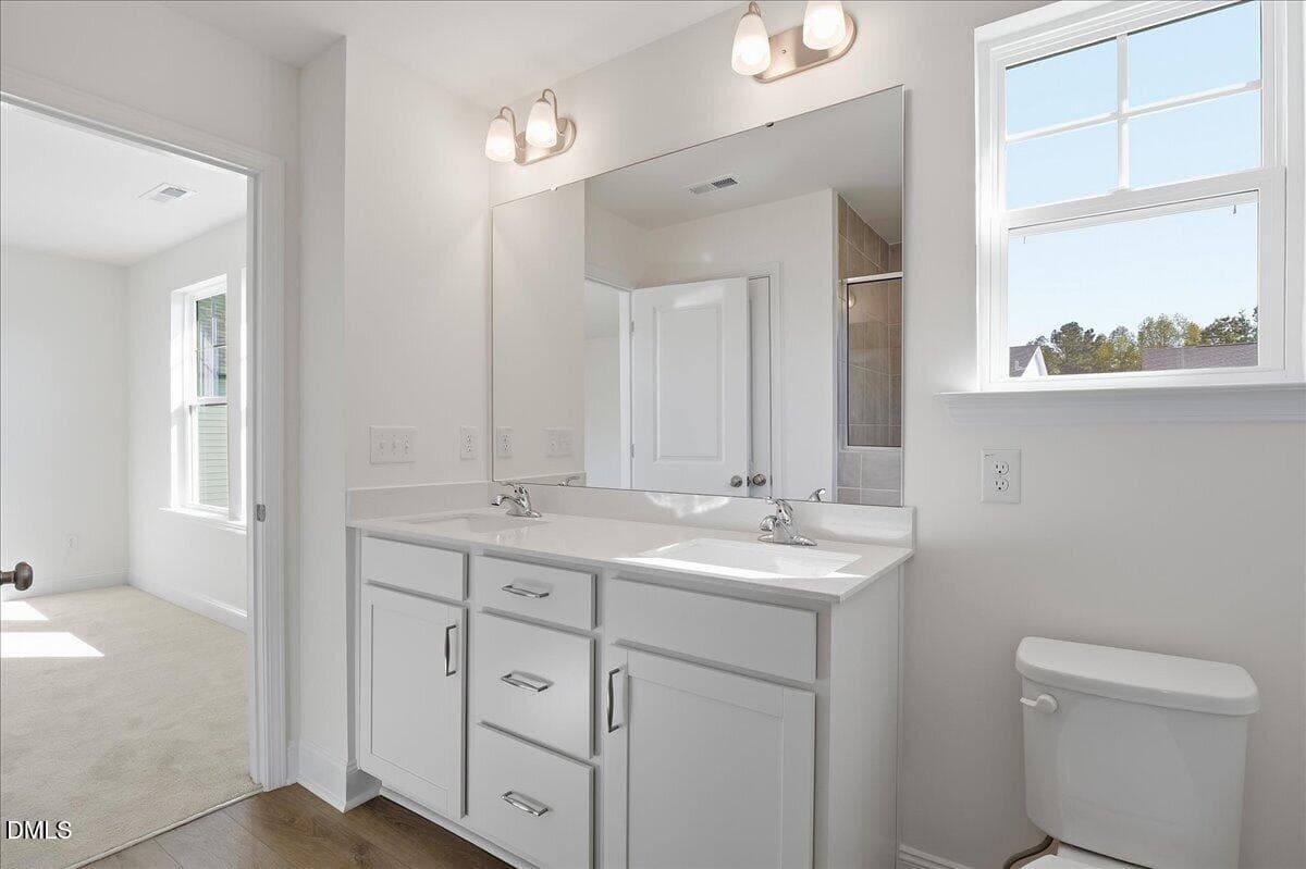 prim bath - 1516 Briar Brook Lane, Zebulon, NC 27597