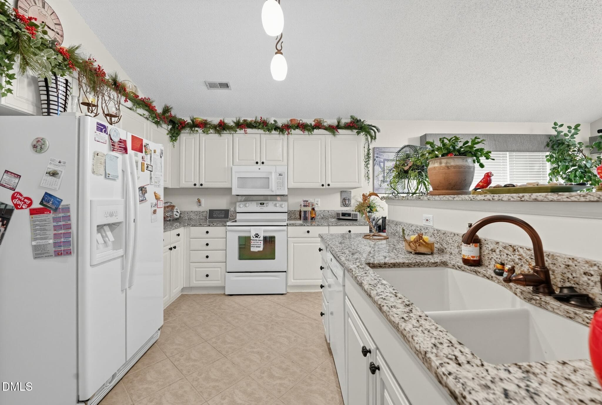 16_1325_Kendallwood_Dr-Kitchen-5050 - 1325 Kendallwood Drive, Kernersville, NC 27284