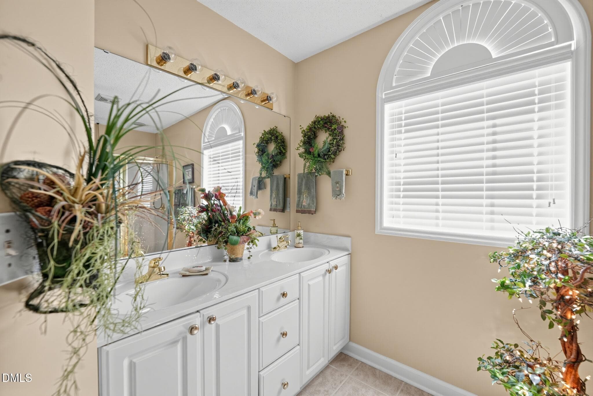 30_1325_Kendallwood_Dr-Bathroom-5068 - 1325 Kendallwood Drive, Kernersville, NC 27284