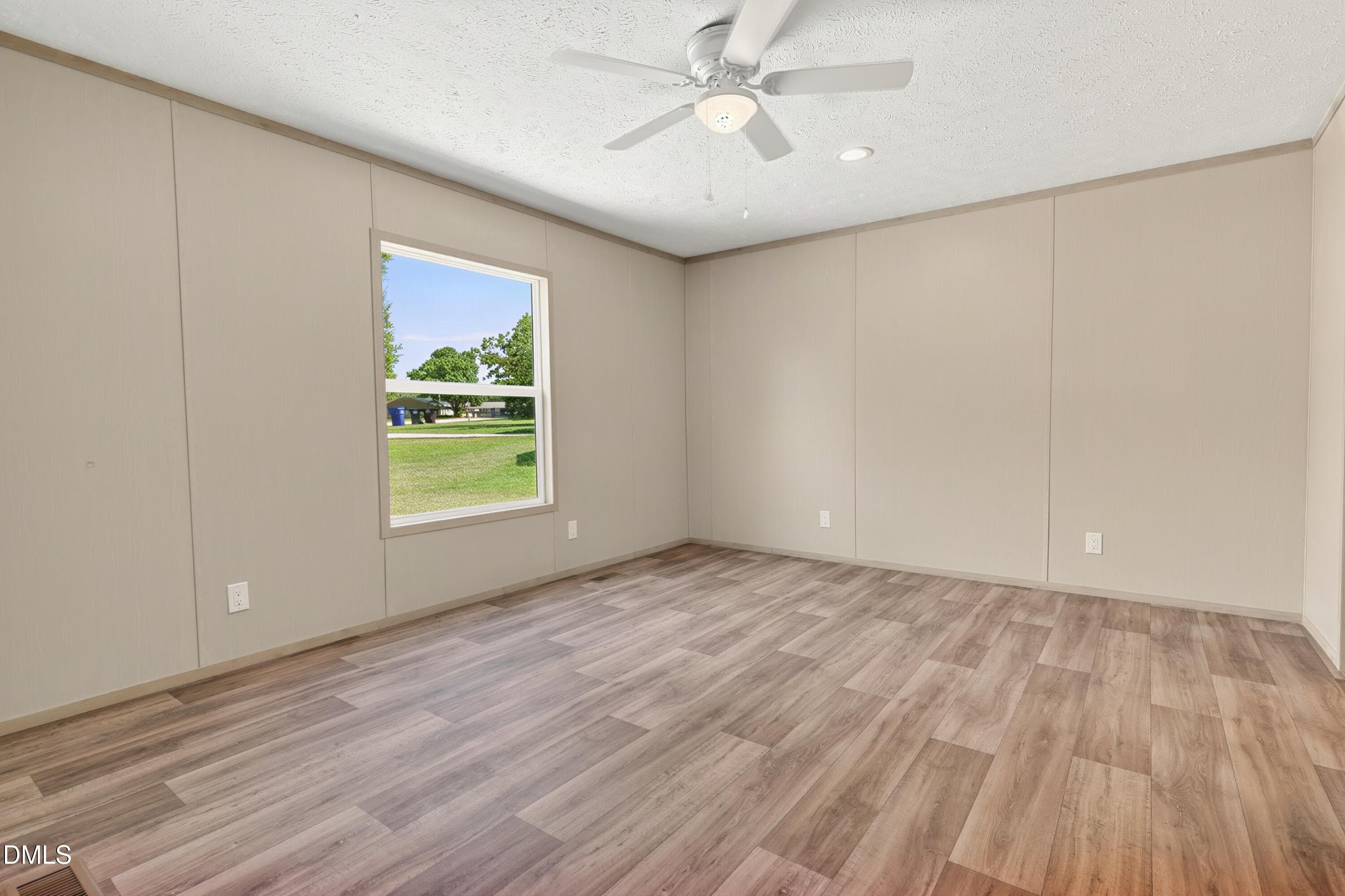 JLR09950 - 79 Maple Street, Coats, NC 27521
