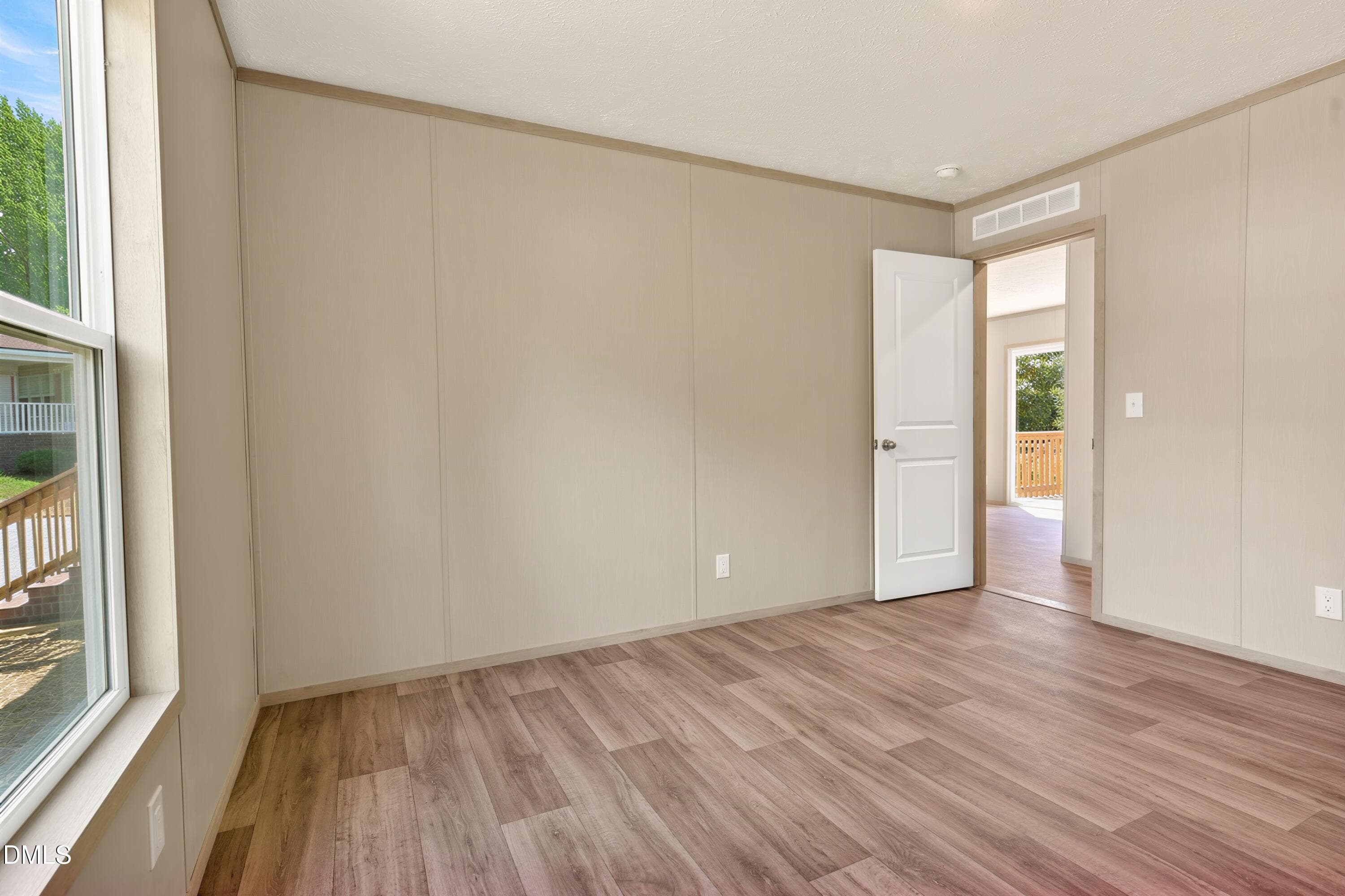 JLR09940 - 79 Maple Street, Coats, NC 27521